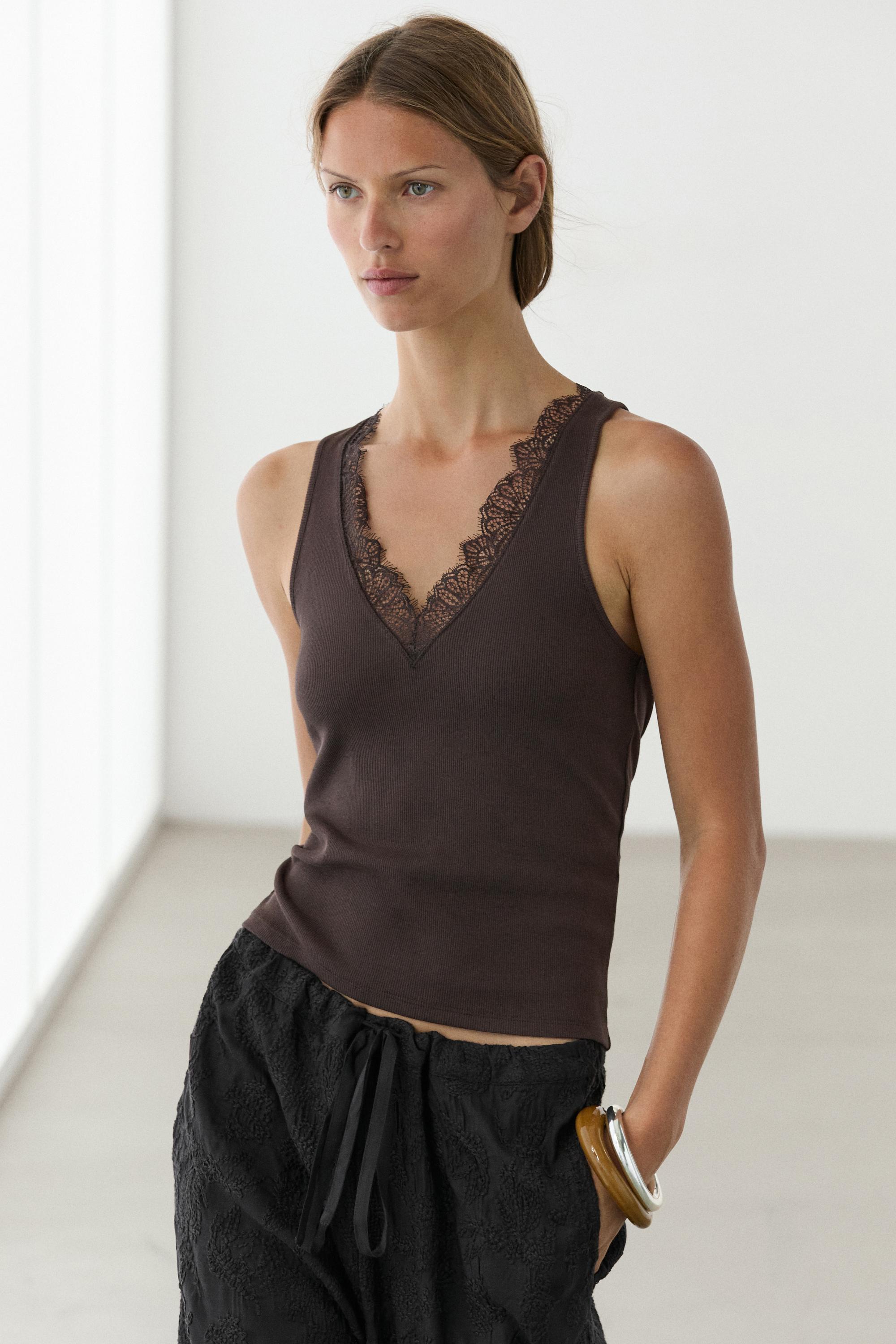 V-neck top with lace detail — BROWN