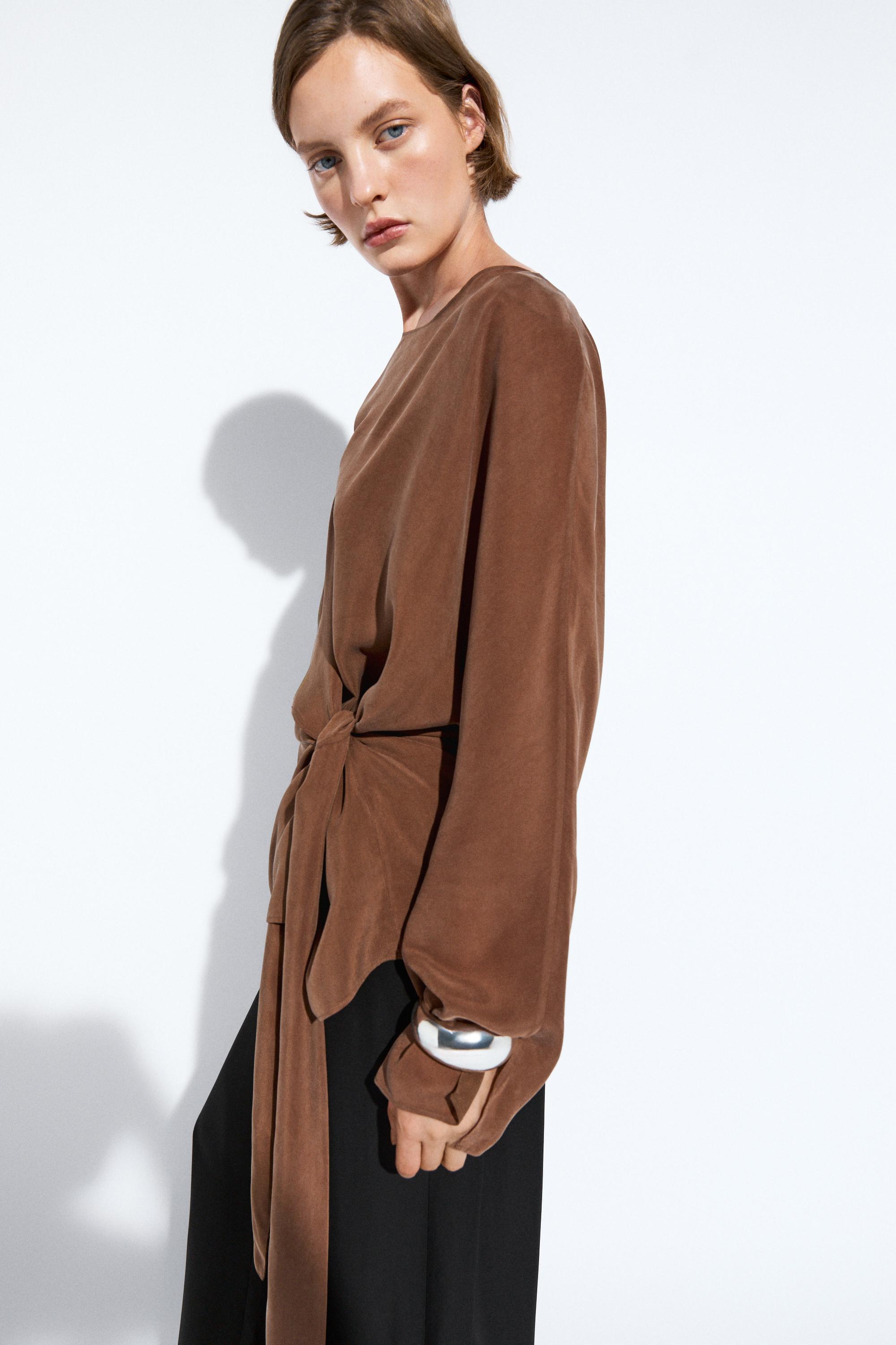 Flowing kimono with tie detail — BROWN