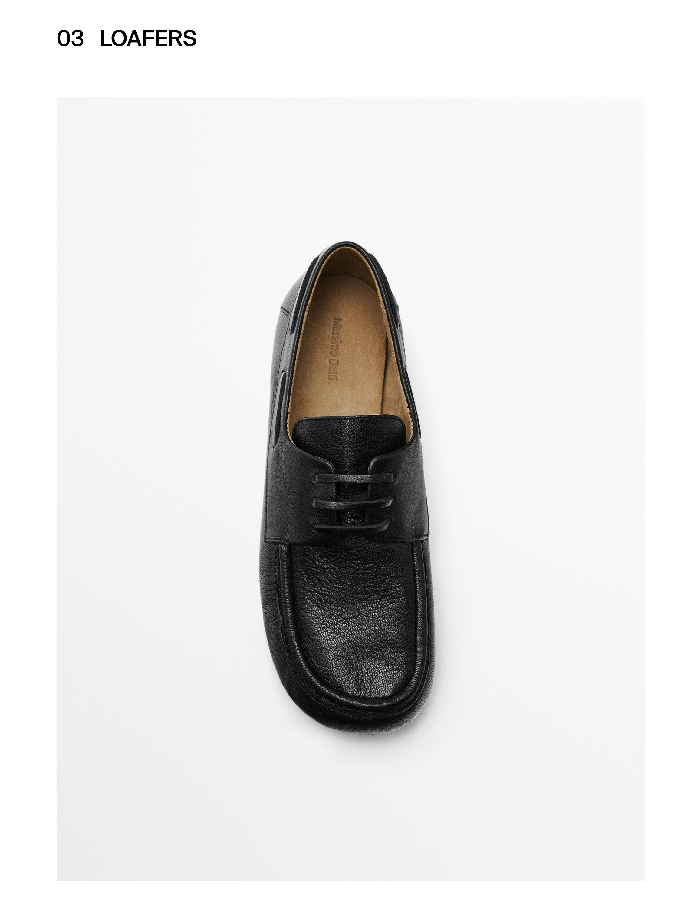 Leather deck shoes