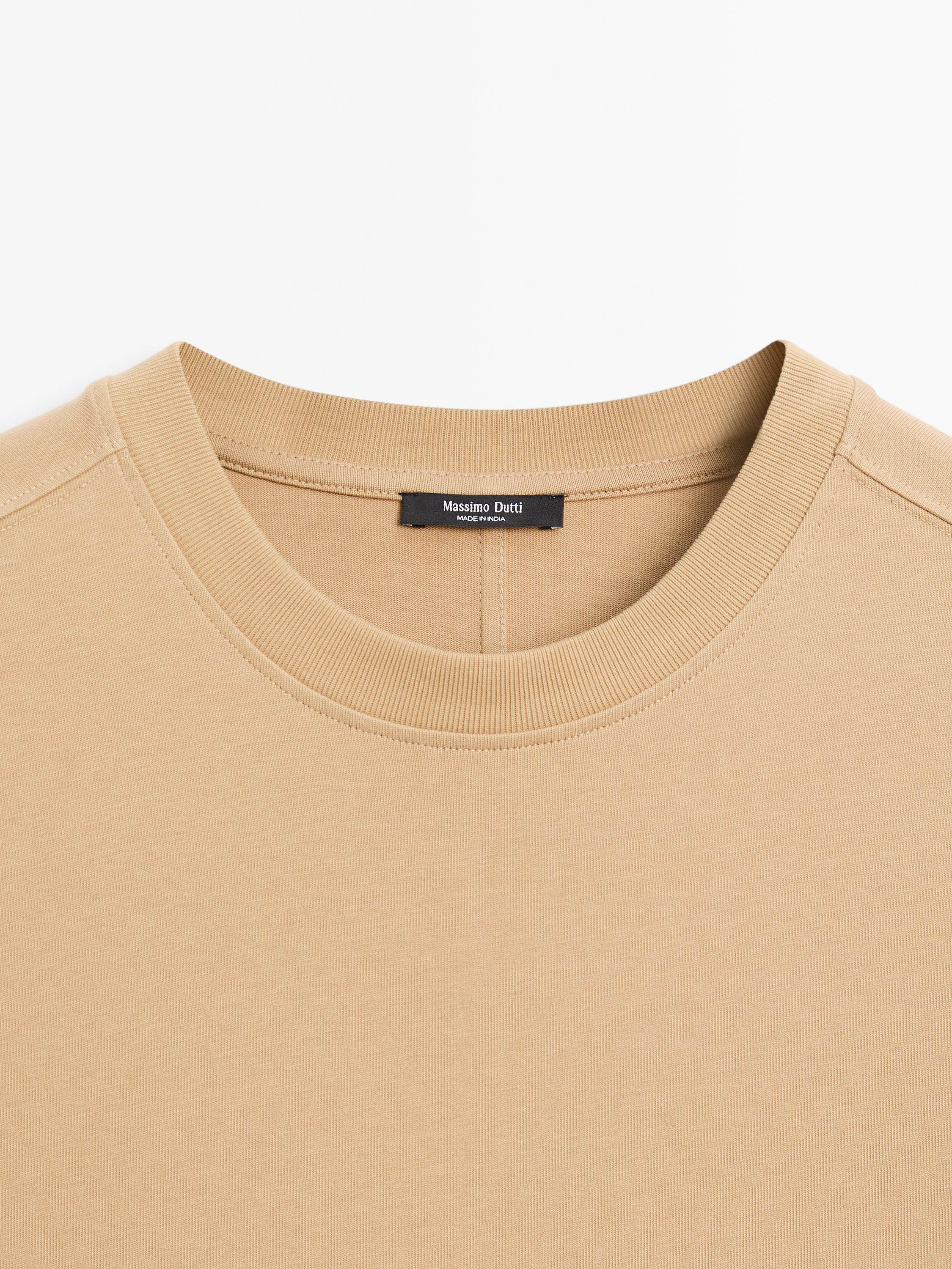 Kortærmet T-shirt i 100% bomuld