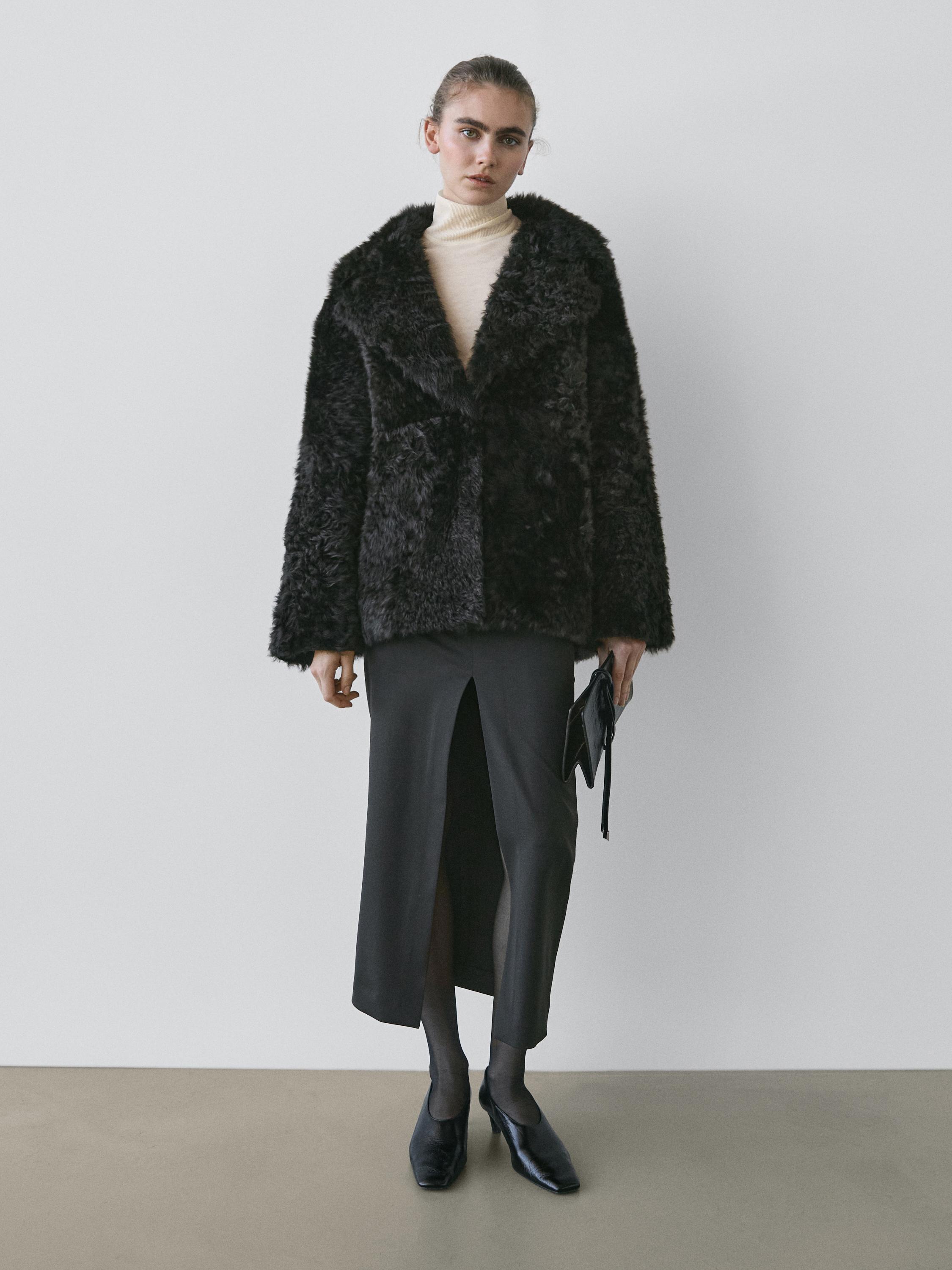 Sheepskin leather coat with lapel collar - STUDIO — BLACK