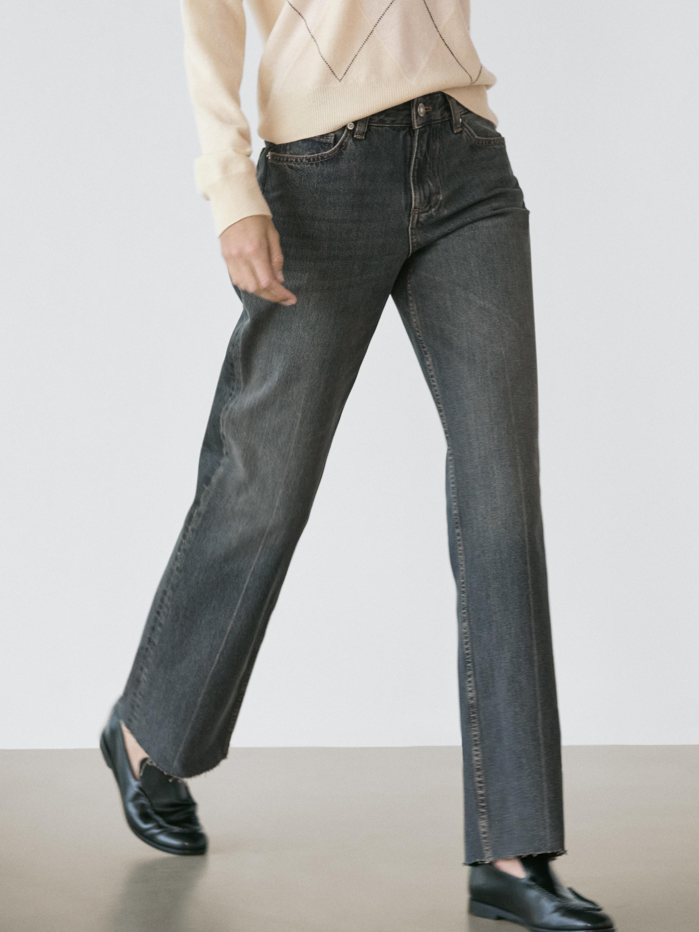 Straight-leg jeans