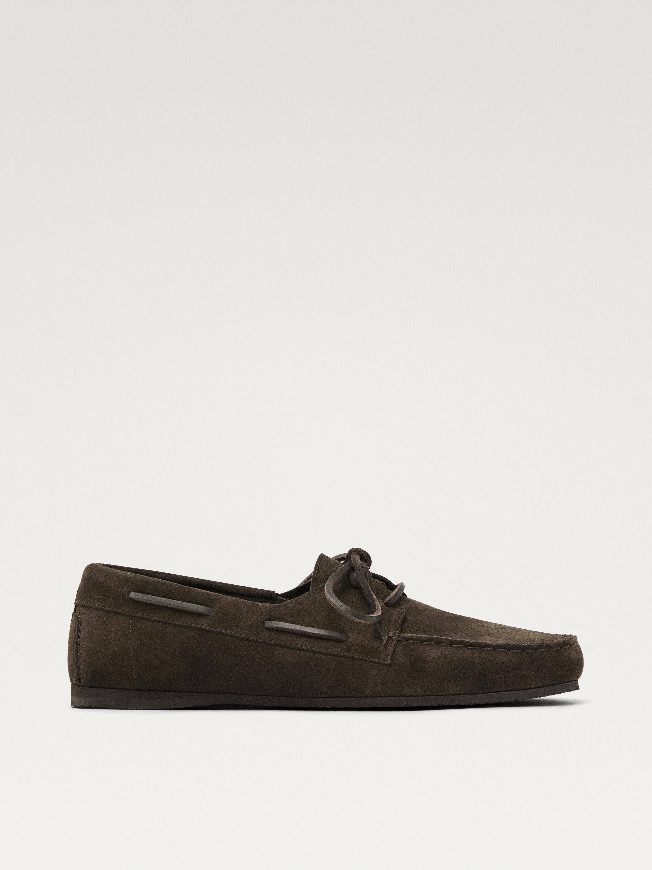 Soft split leather deck shoes