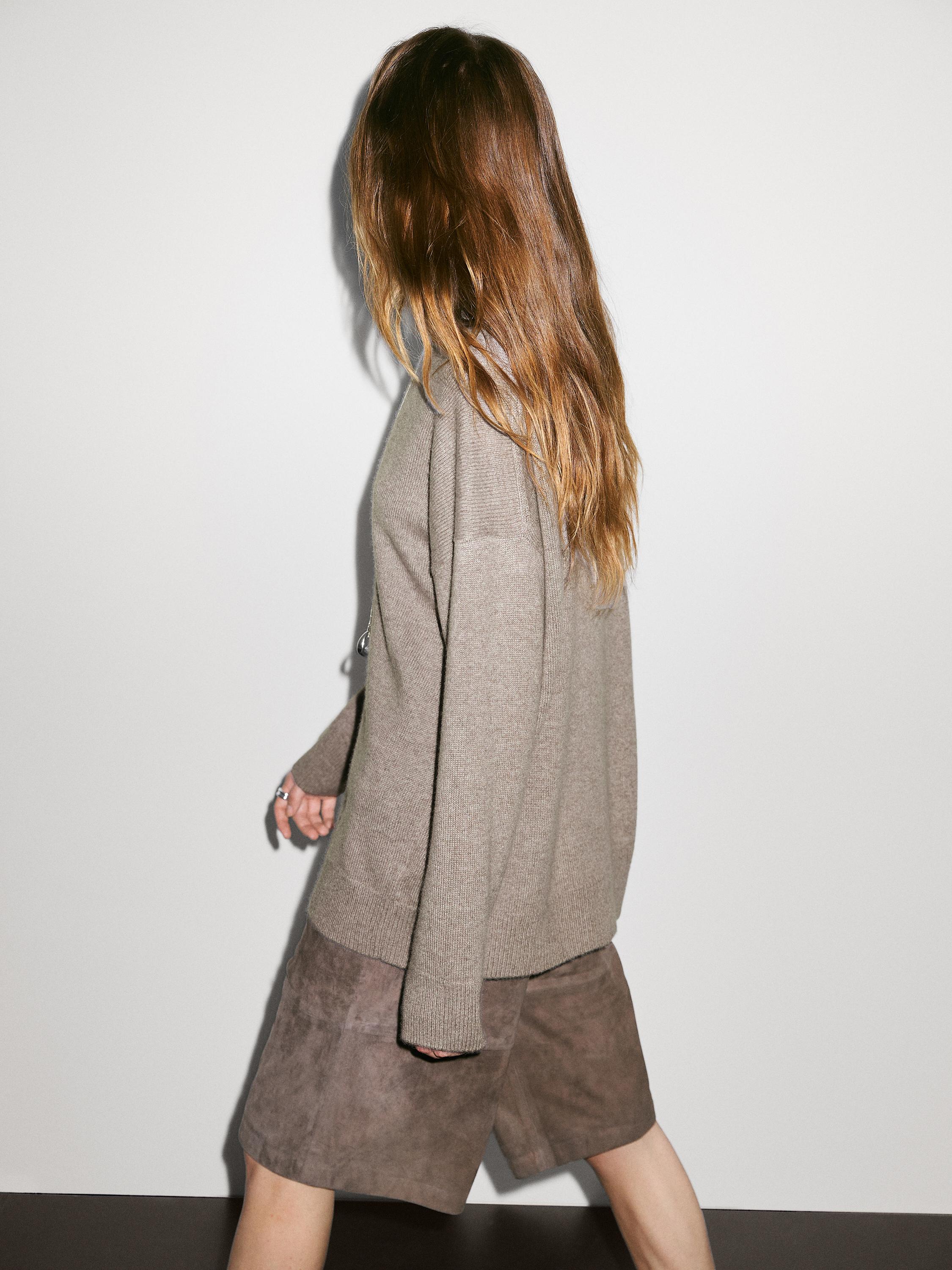 100% cashmere oversize knit sweater