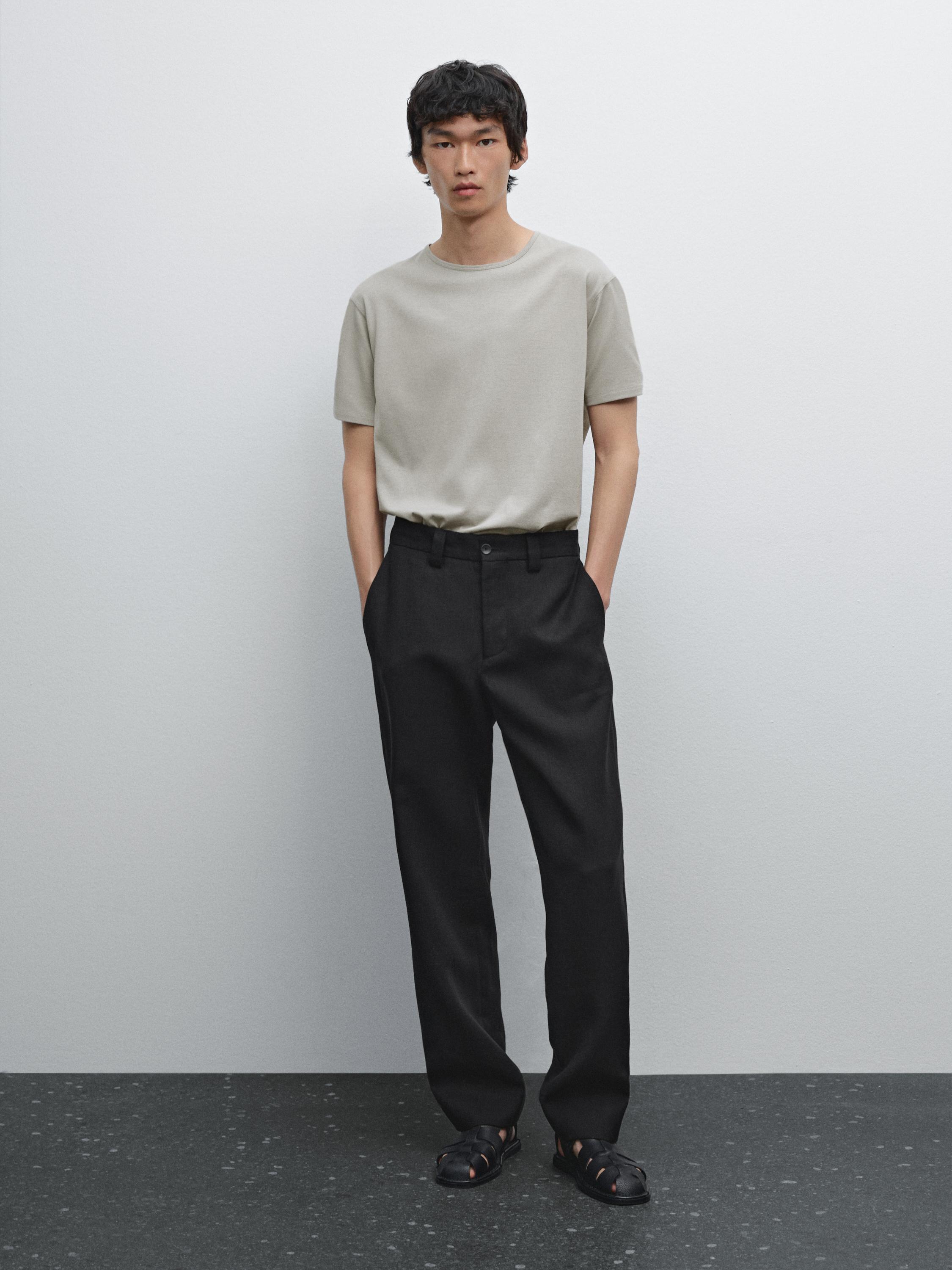 Lightweight 100% cotton T-shirt
