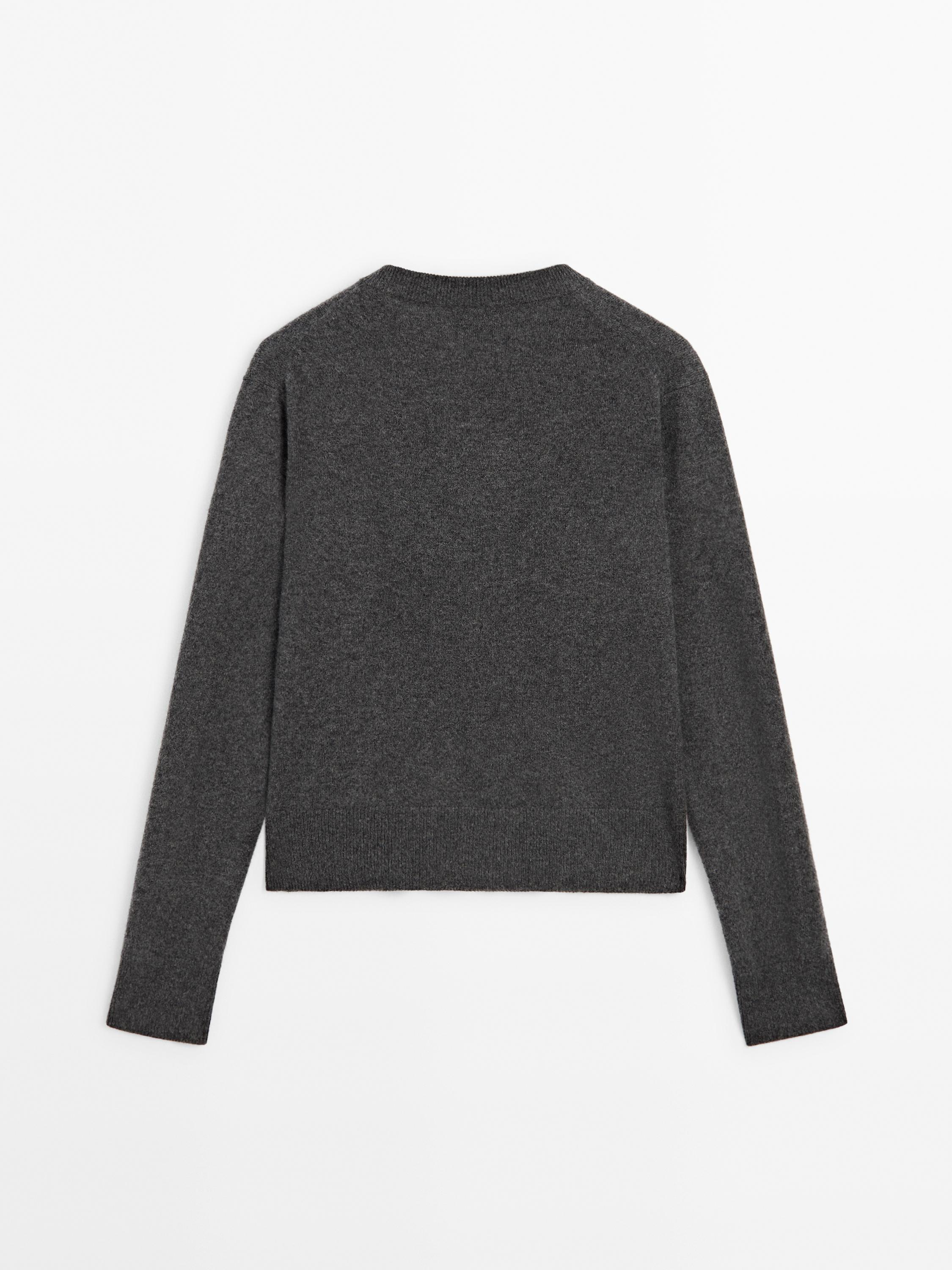100% cashmere crew neck cardigan