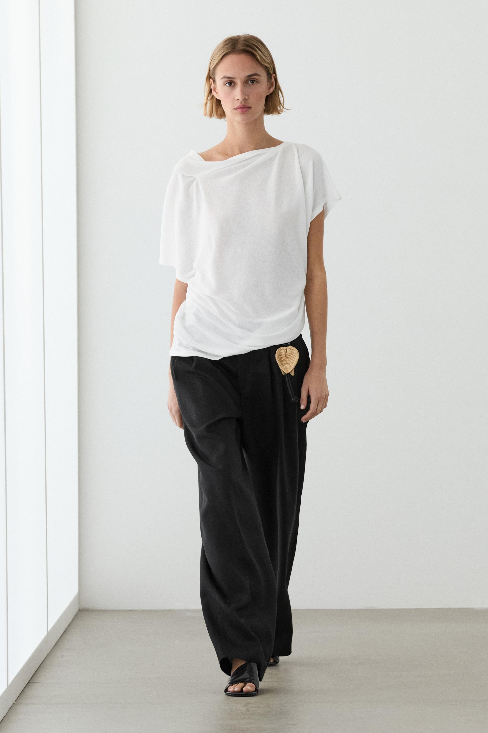 Flowing short sleeve crepe-effect T-shirt