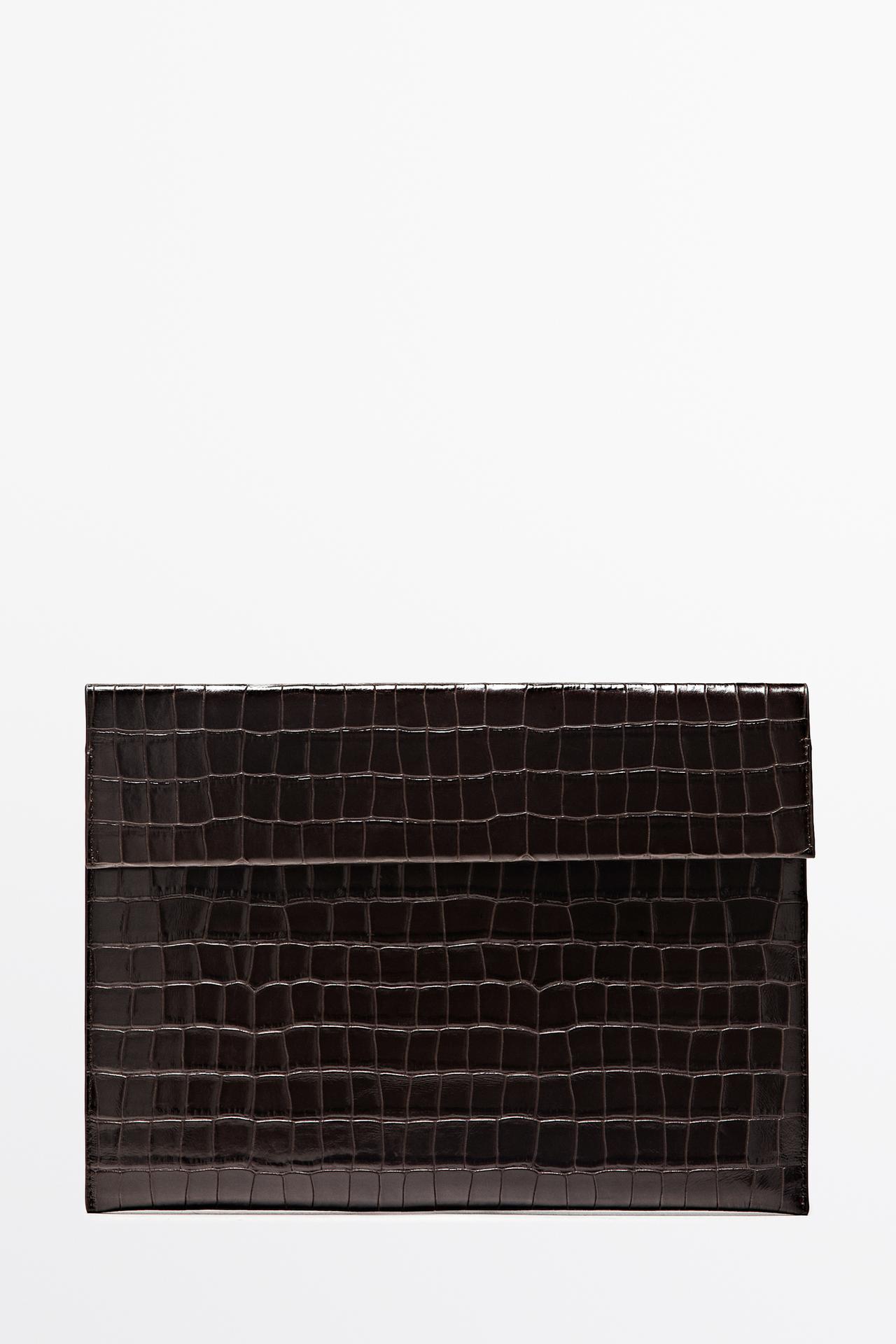 Textured laptop sleeve — BROWN