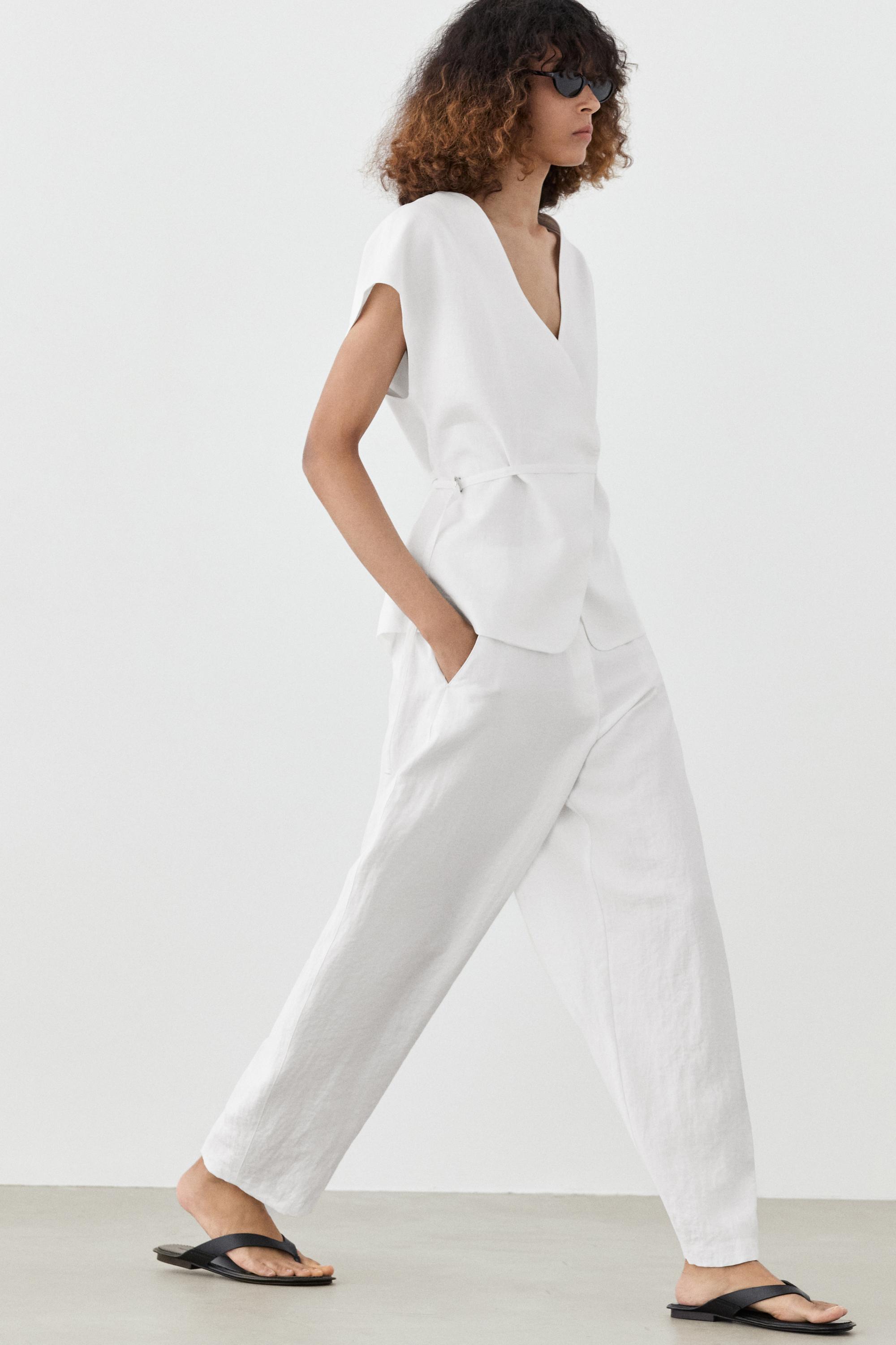 100% linen surplice waistcoat with tie detail — Off white