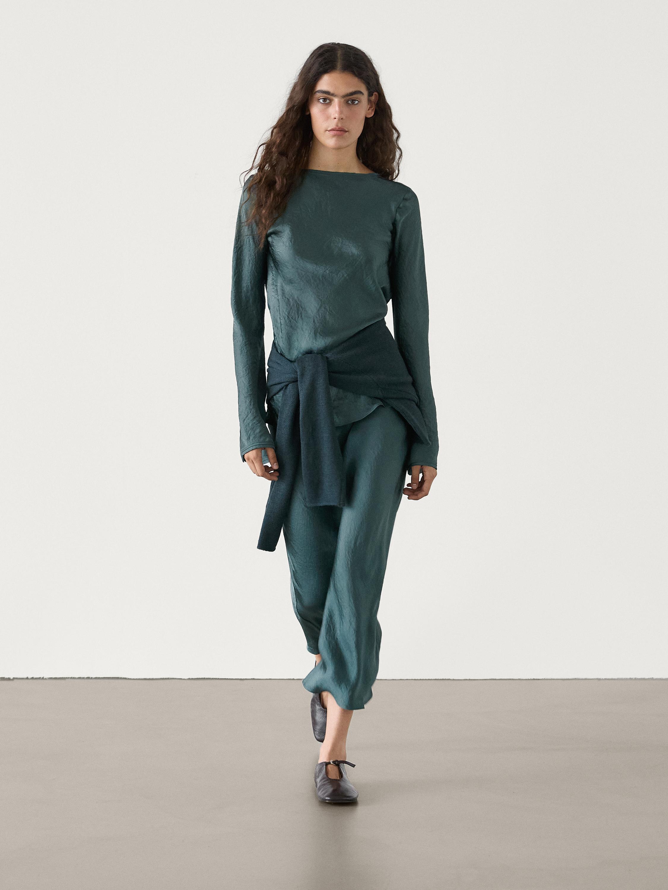 Chemise satinée à manches longues ensemble