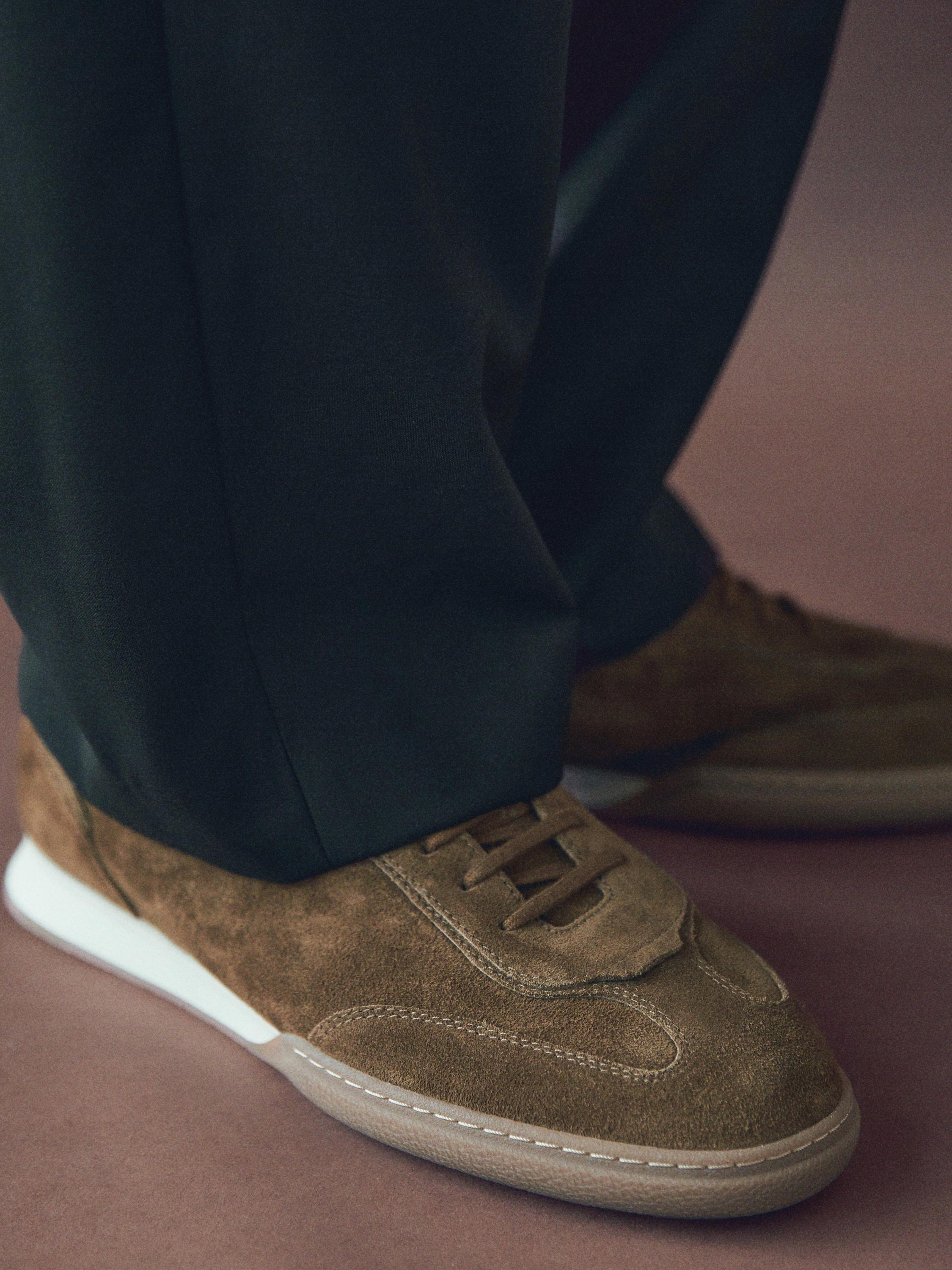 Split leather trainers with contrast soles