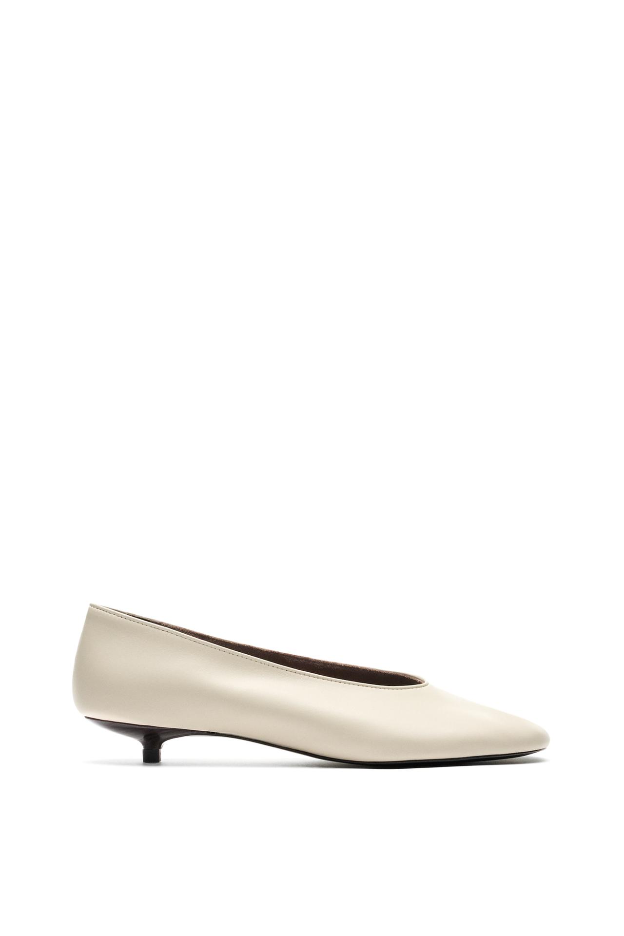 Leather low heel ballet flat - LIMITED EDITION — Vanilla
