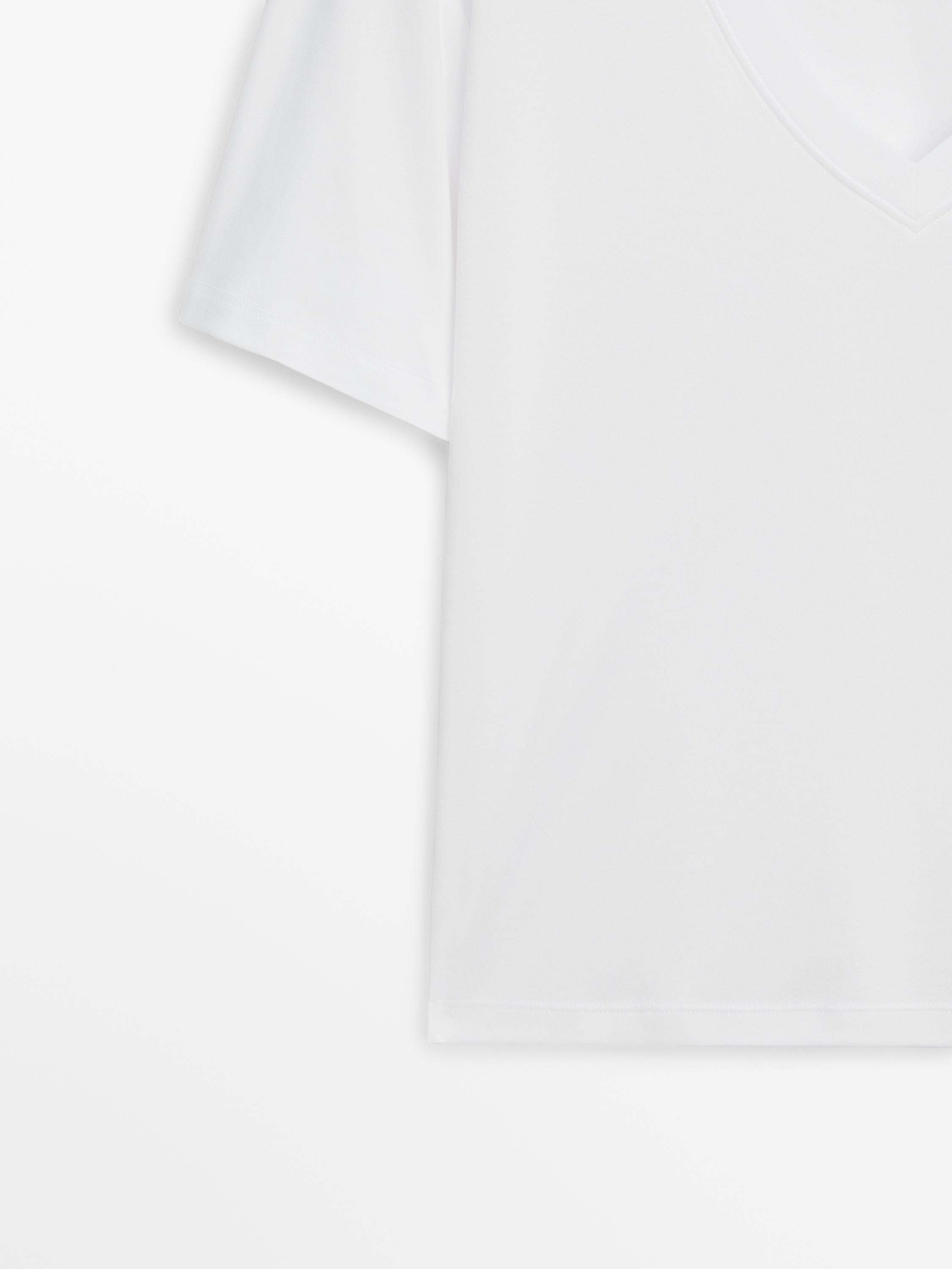 T-shirt 100 % coton, col en V