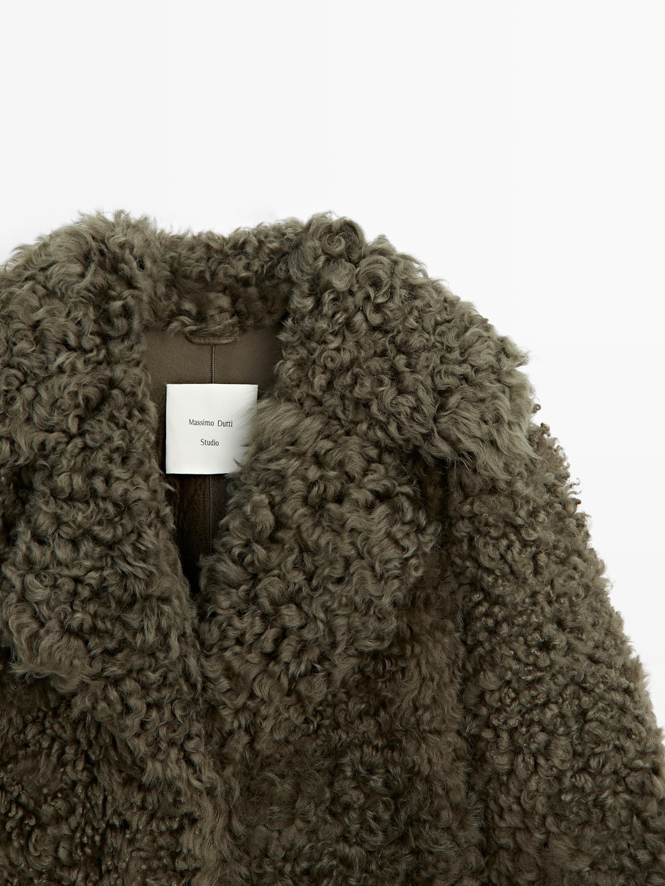 Long fur coat - Studio