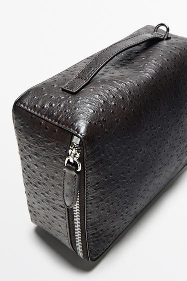 Textured nappa leather cube toiletry bag — BROWN 3