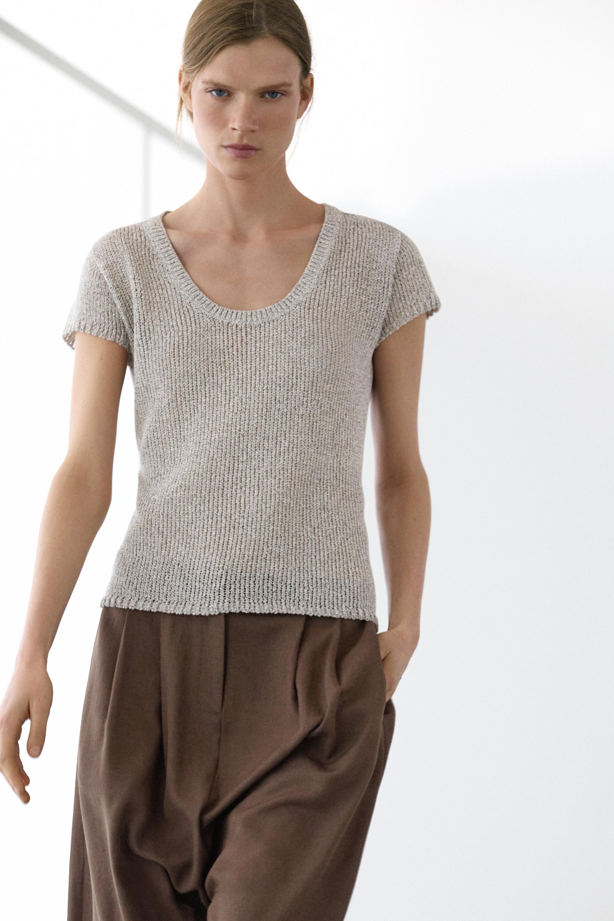 Short sleeve knit sweater with thread detail — PEARL GREY