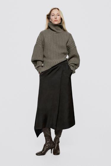 Flowing satin skirt with split detail - LIMITED EDITION — DARK GREEN 1