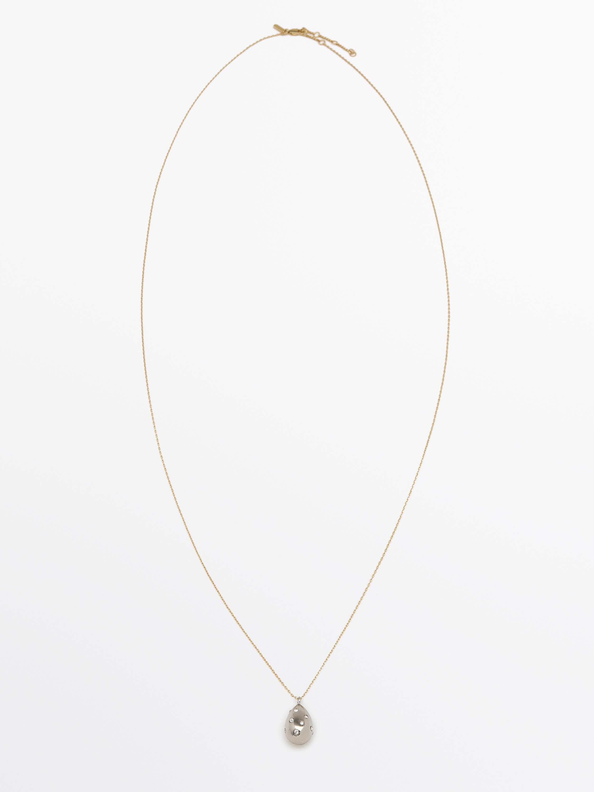 Necklace with teardrop pendant