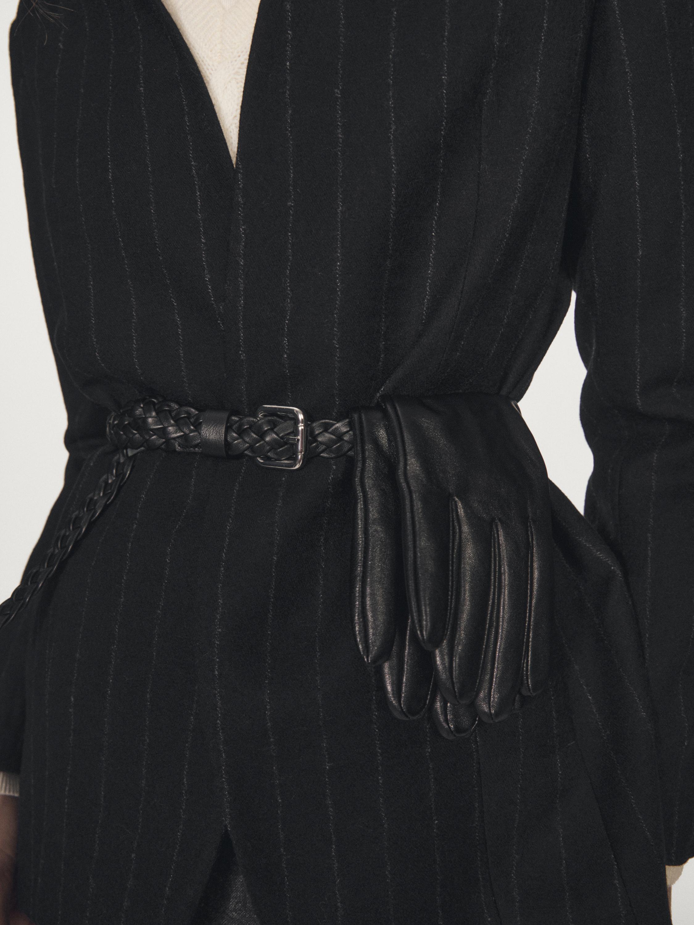 Suknjič brez poklopca s tankimi črtami