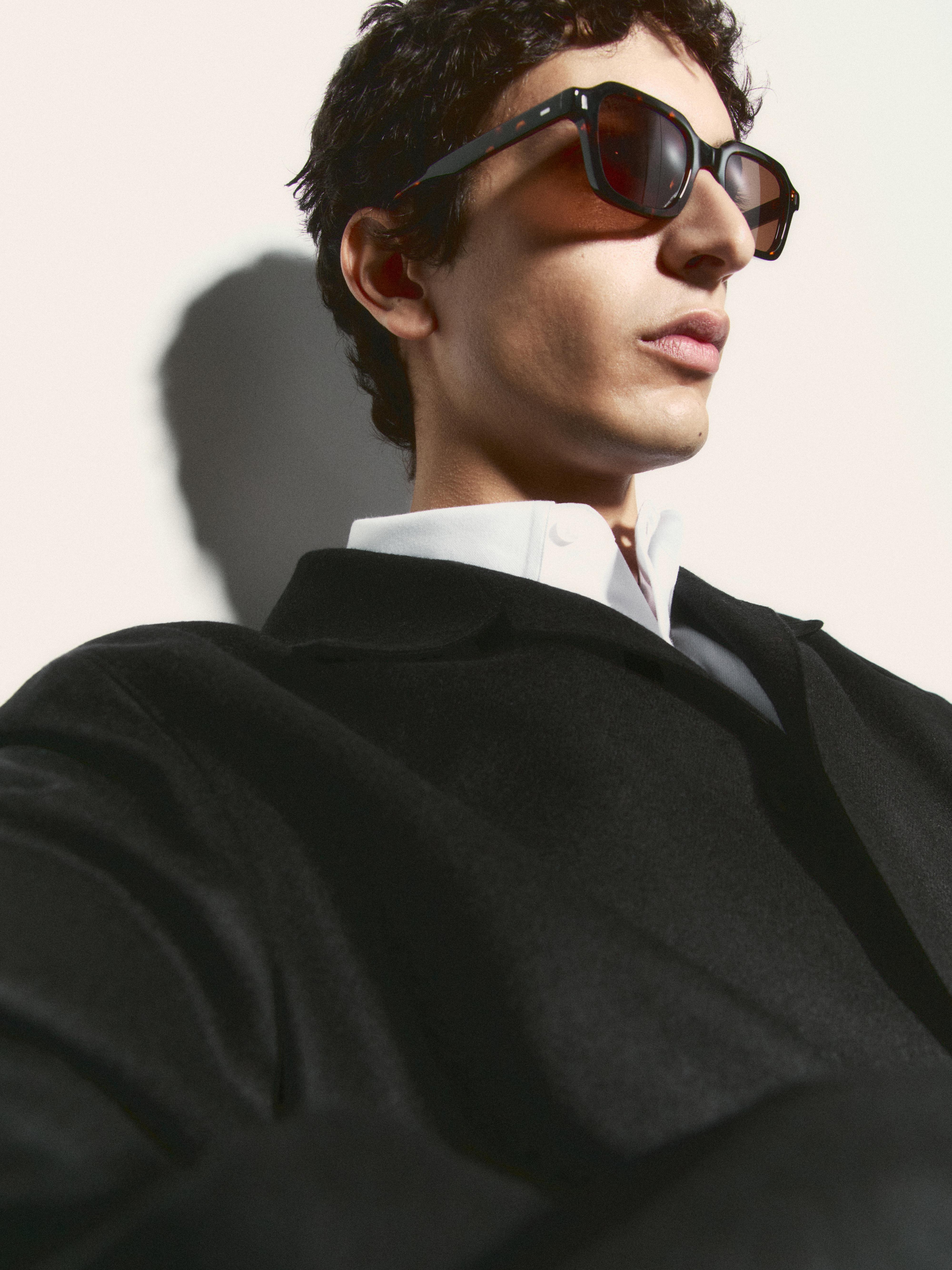 Sophisticated eyewear for men Massimo Dutti