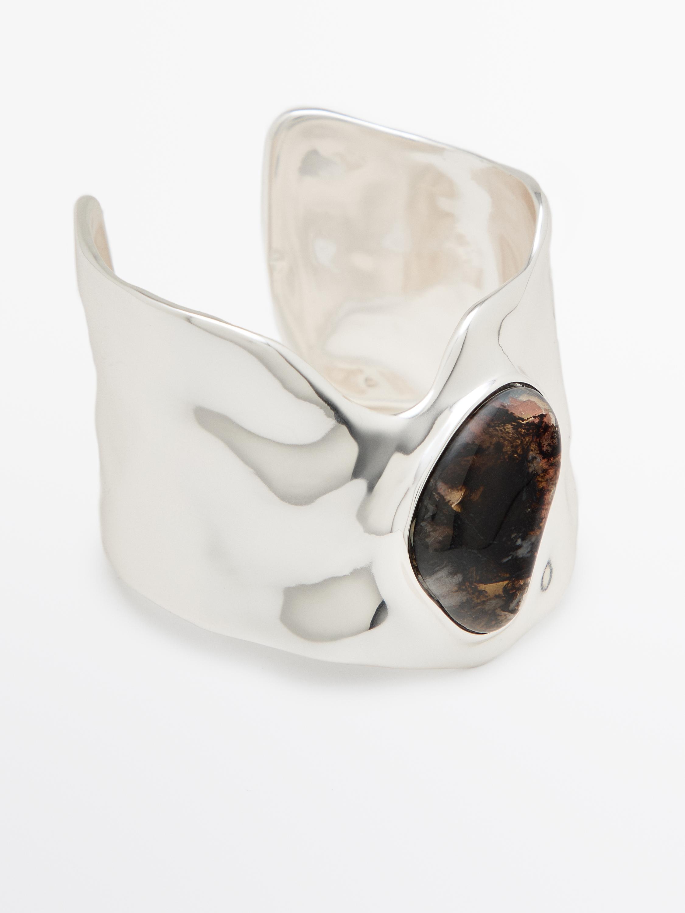 Seaside bracelet with natural stone