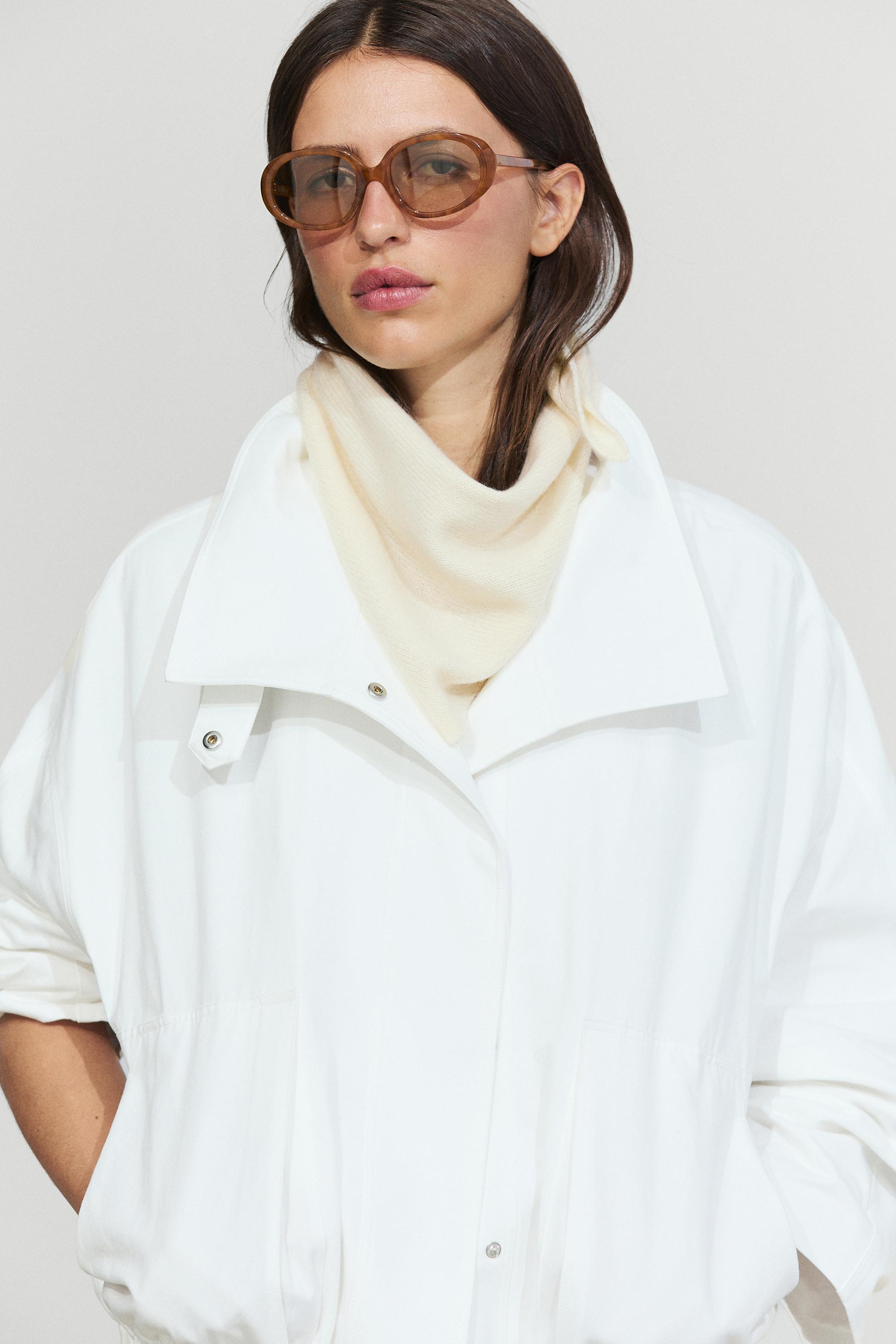 100% Cashmere Bandana — Vanilla