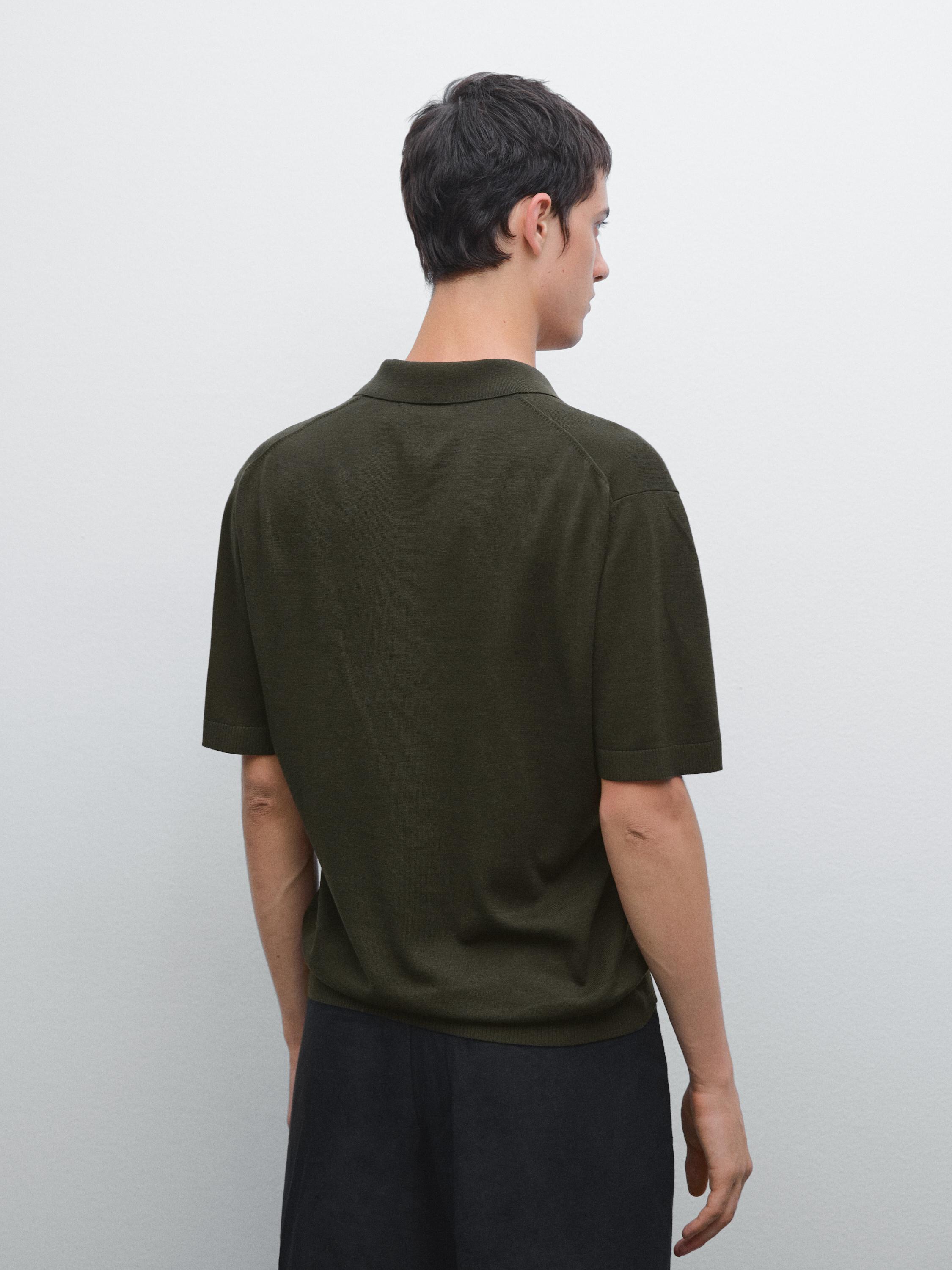 Short sleeve knit polo shirt