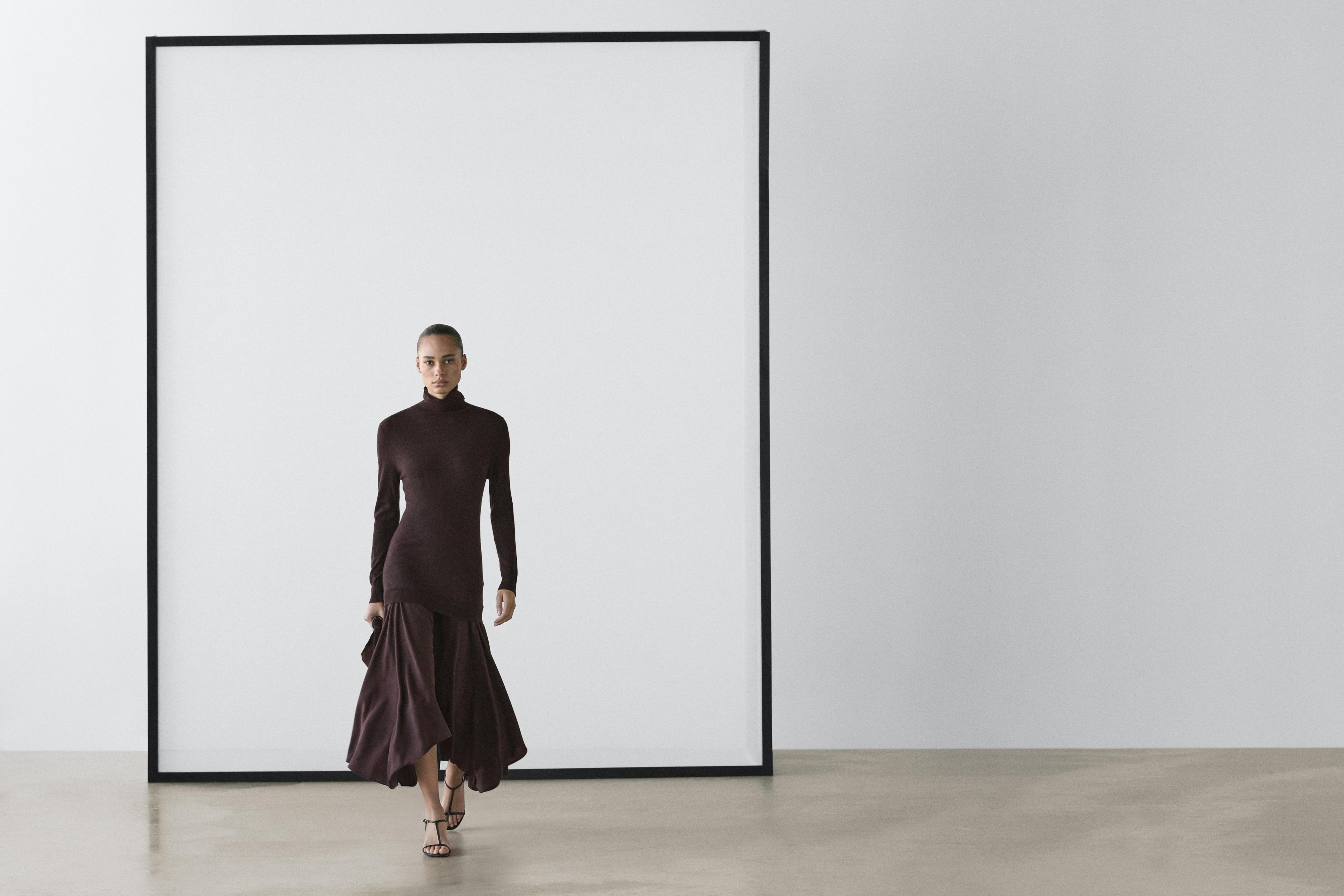 Wool blend knit dress with contrast detail — Chocolate