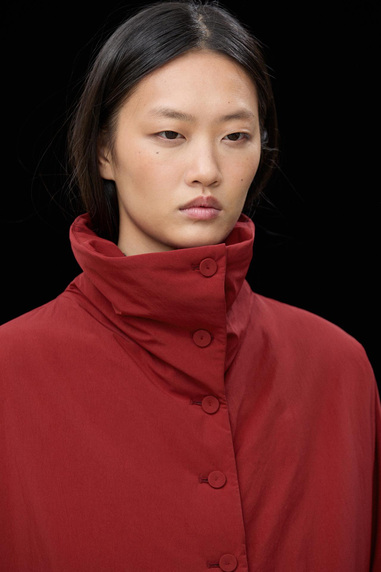 Short lightweight quilted jacket — BRIGHT RED