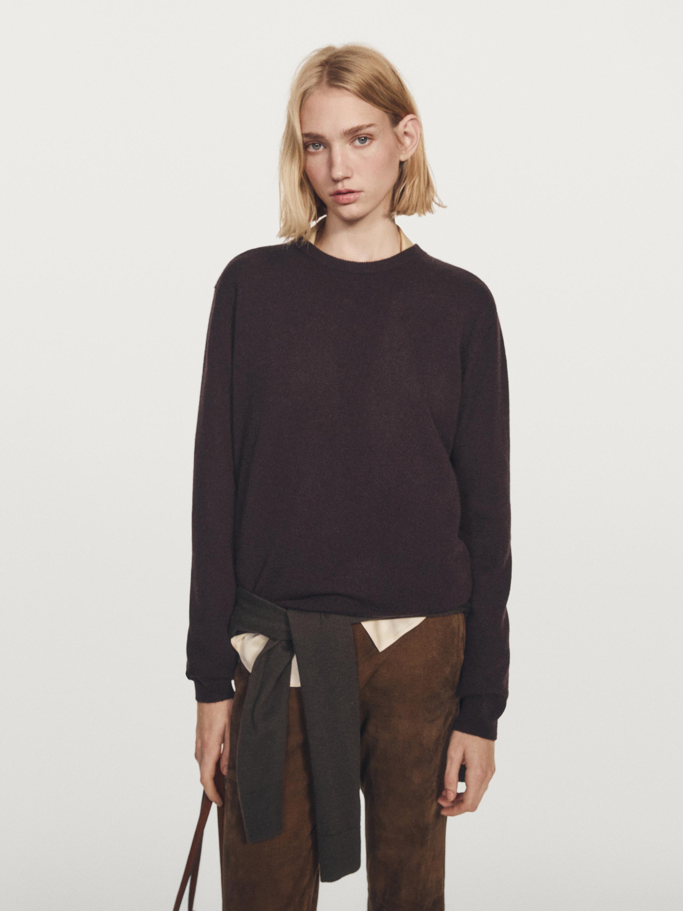 Knit 100% cashmere crew neck sweater