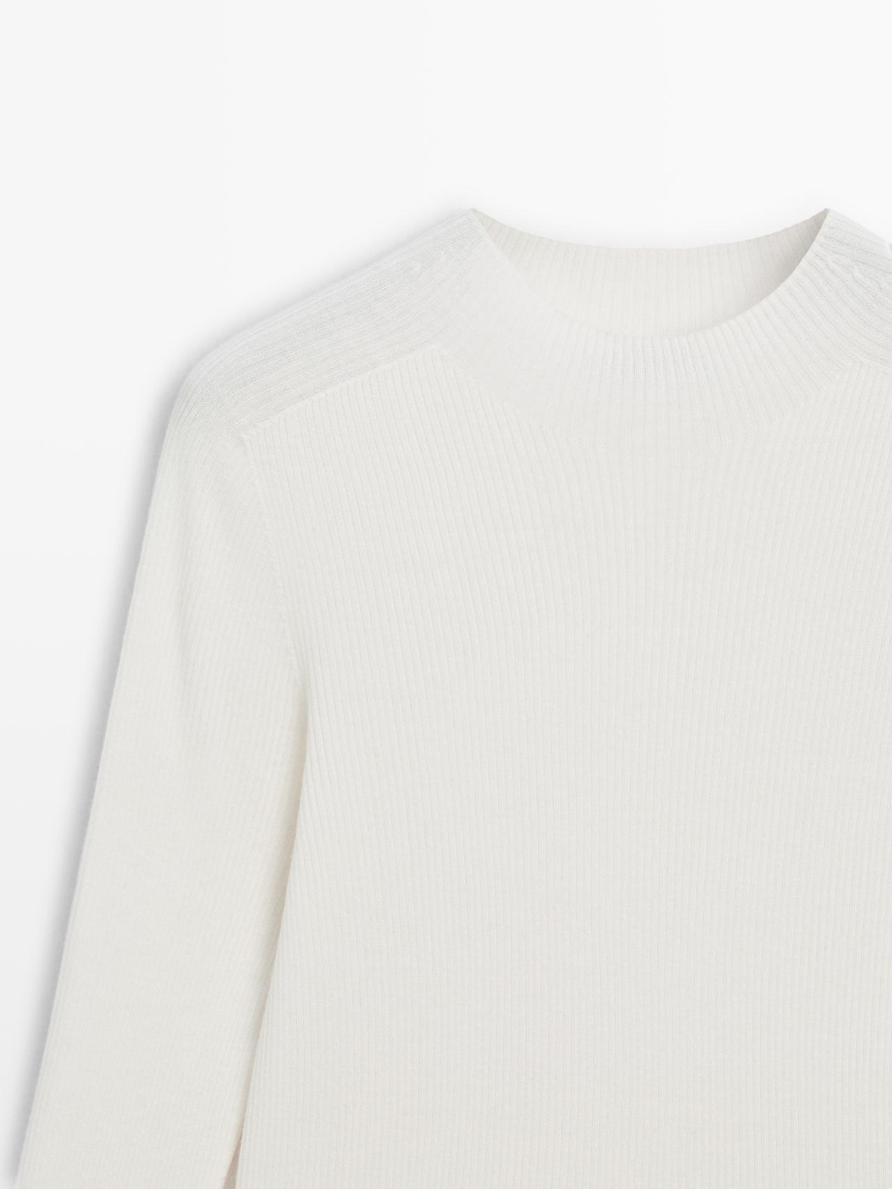 Mock turtleneck ribbed knit sweater — CREAM