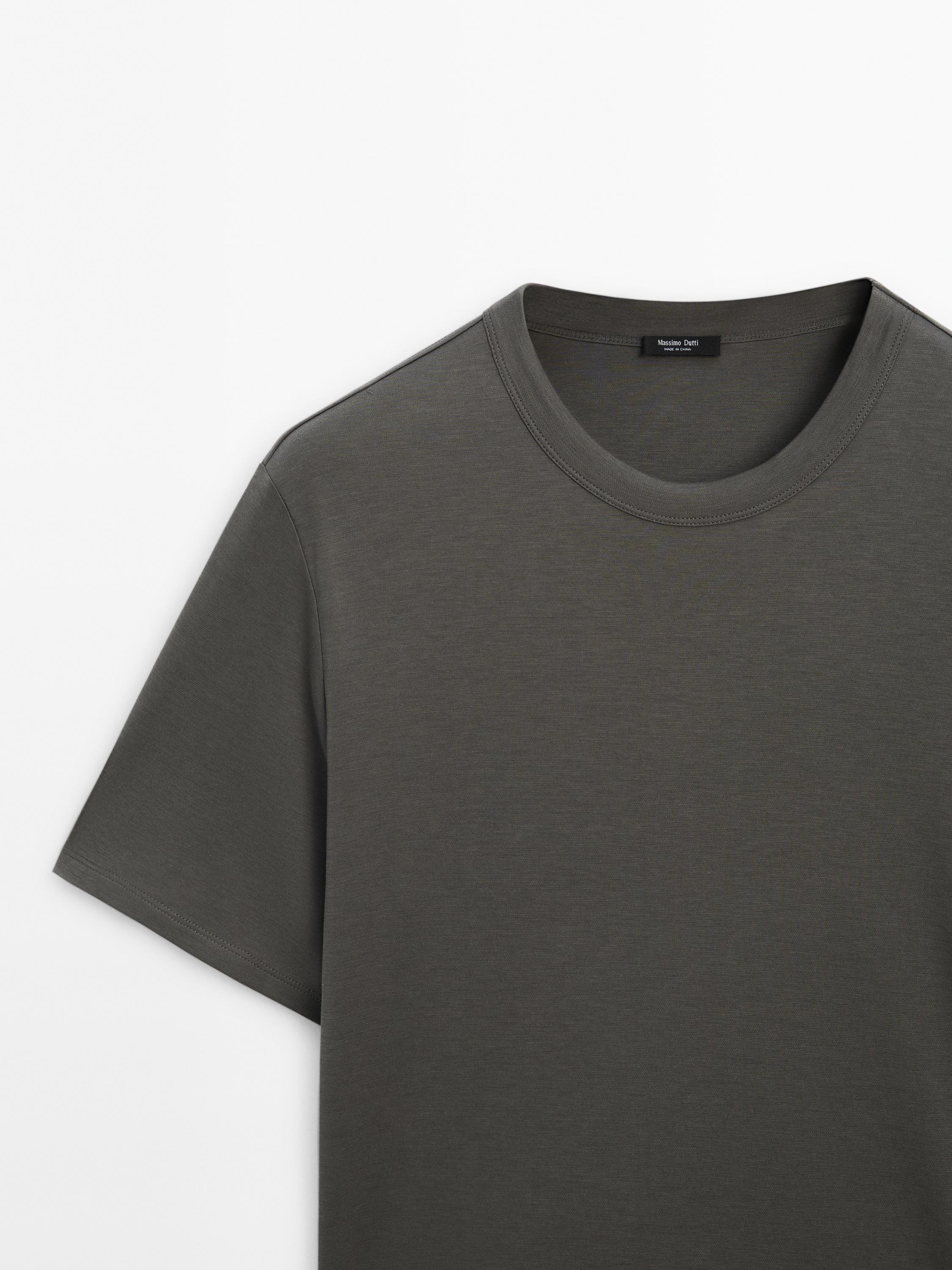 Short sleeve cotton blend T-shirt