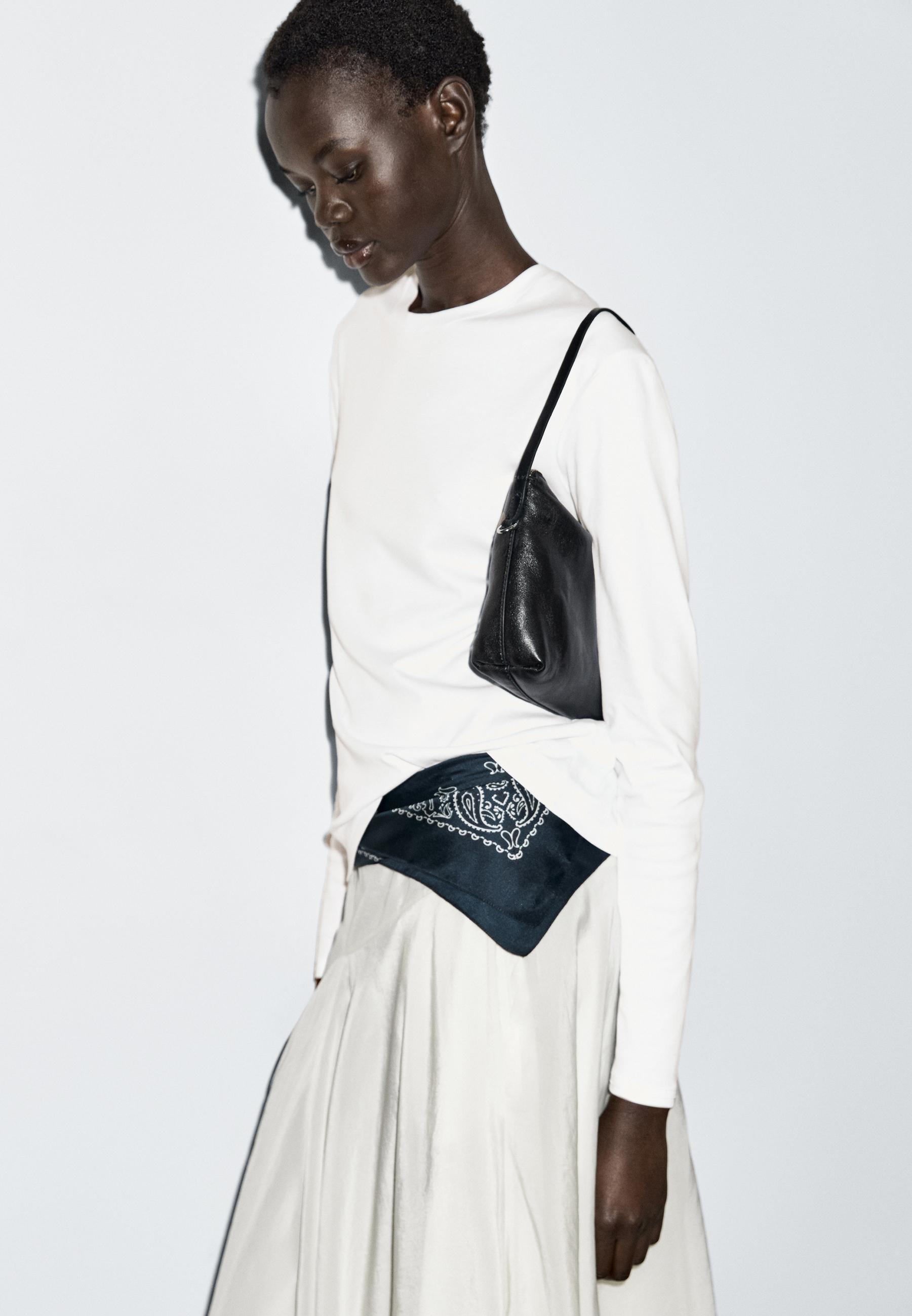 Long sleeve T-shirt with seam detail