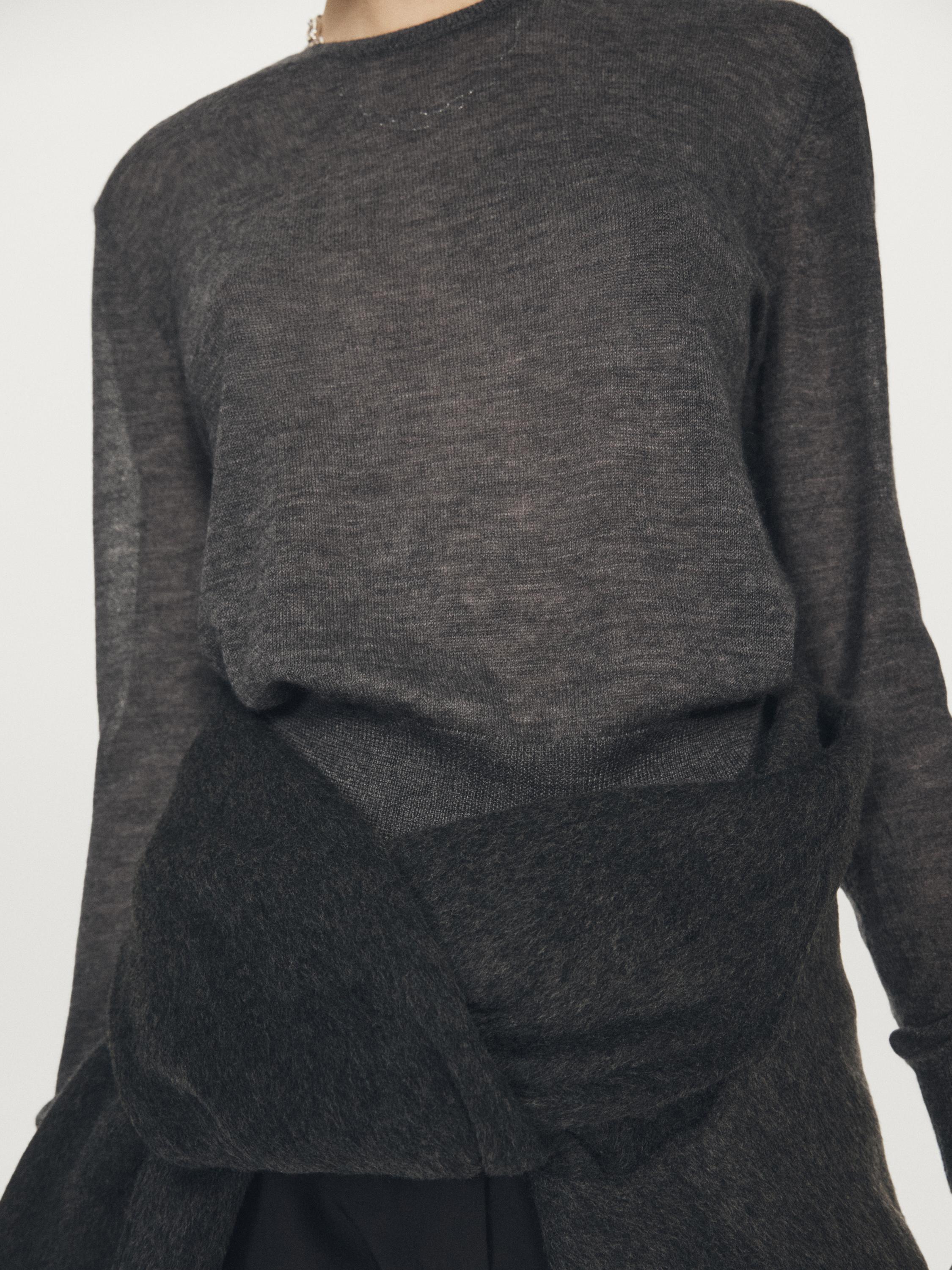 100% cashmere fine knit sweater