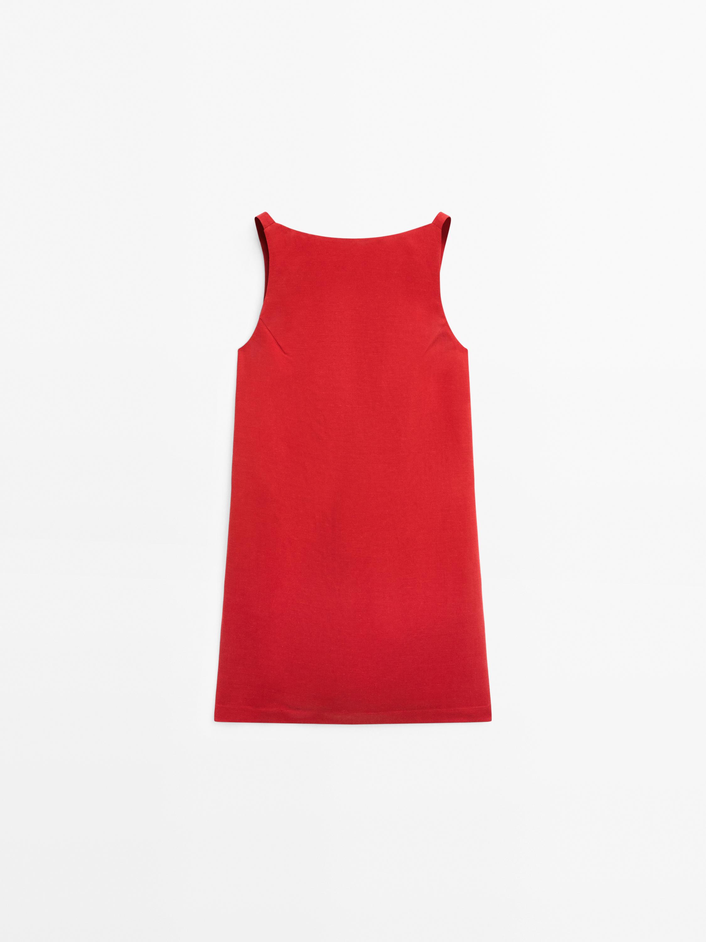 Vestido corto escote espalda con lino