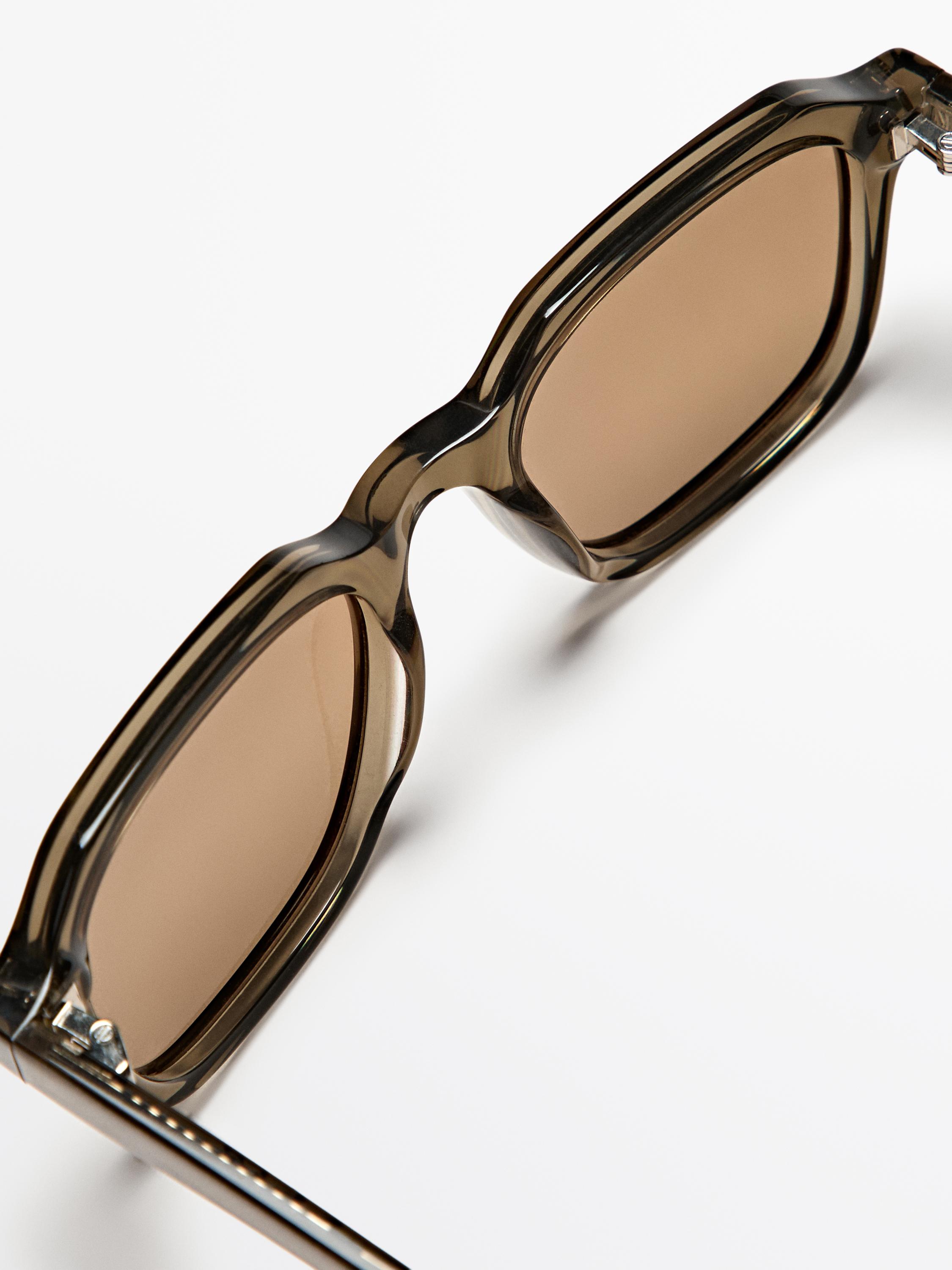 Square sunglasses — PALE GREEN