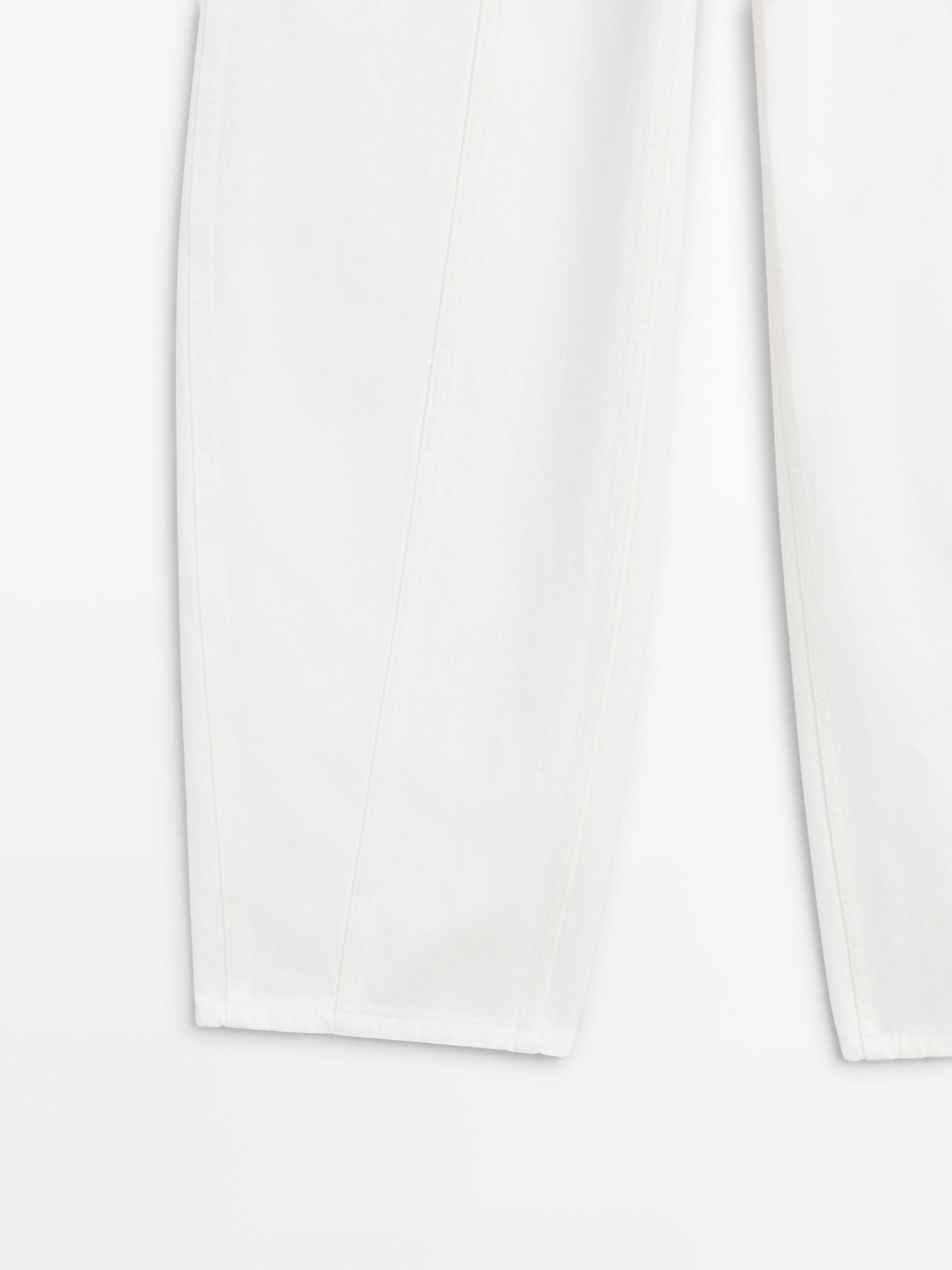Barrel fit jeans with seam details — Off white