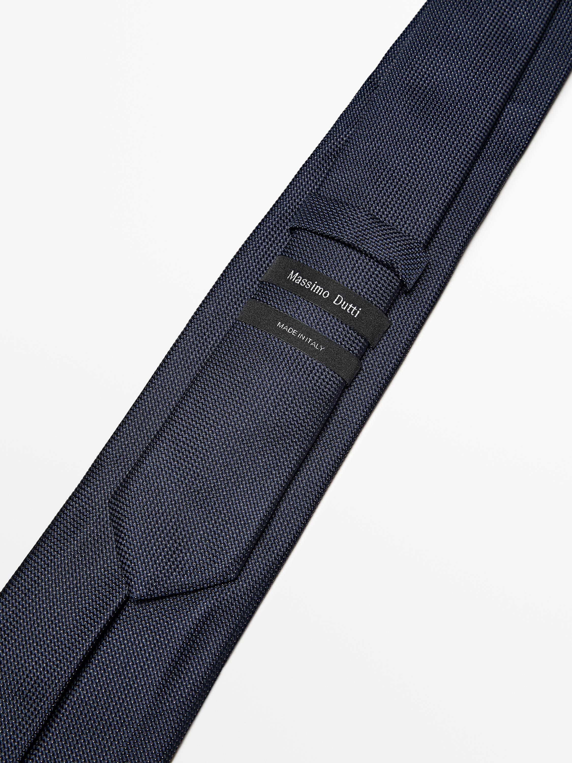 100% mulberry silk polka dot tie — NAVY BLUE