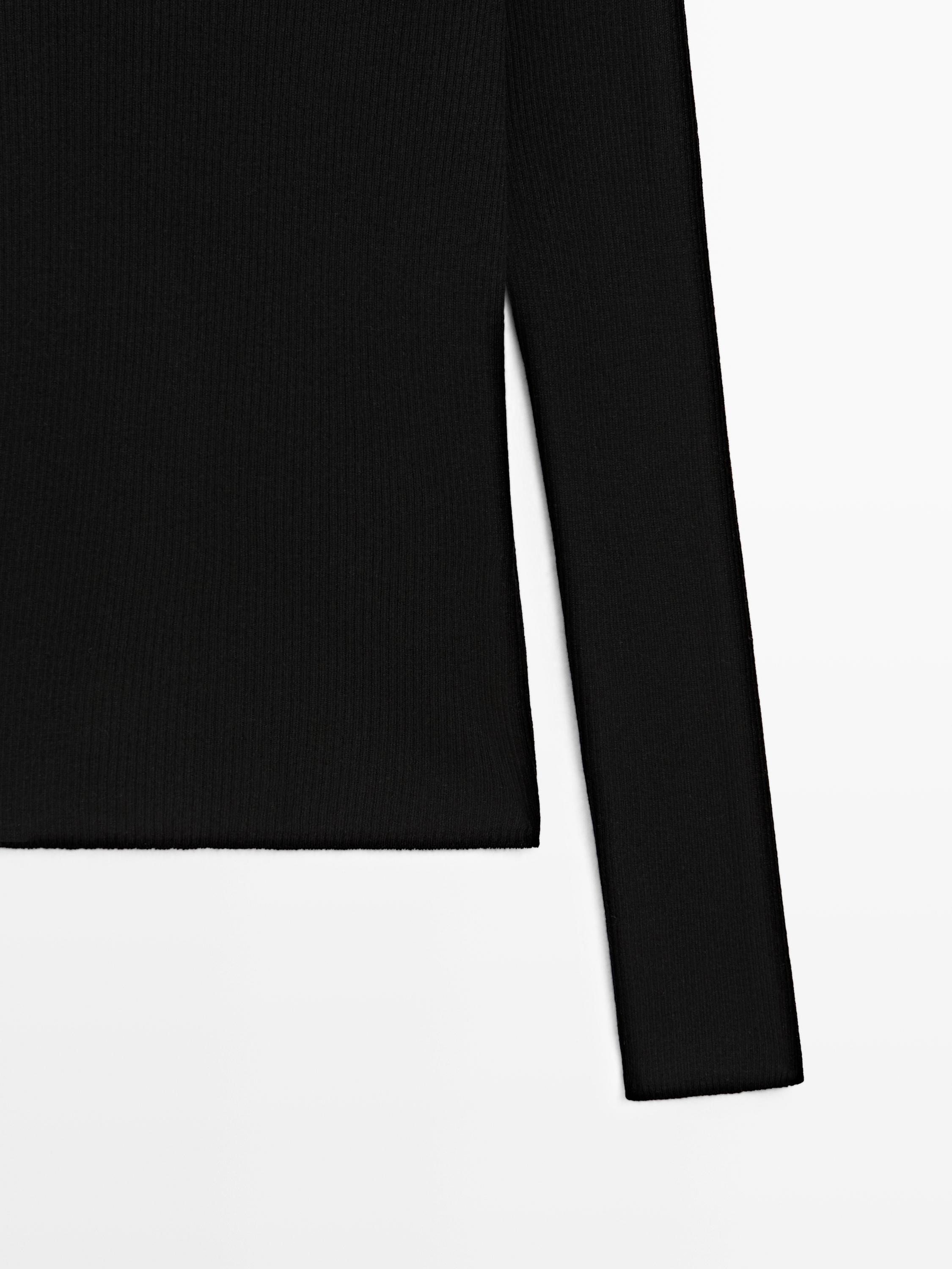 Ribbed knit round neck sweater — BLACK