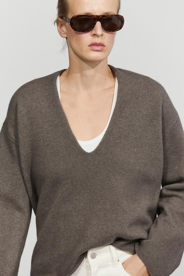 Long-line knit sweater with neckline detail — TAUPE GREY 8