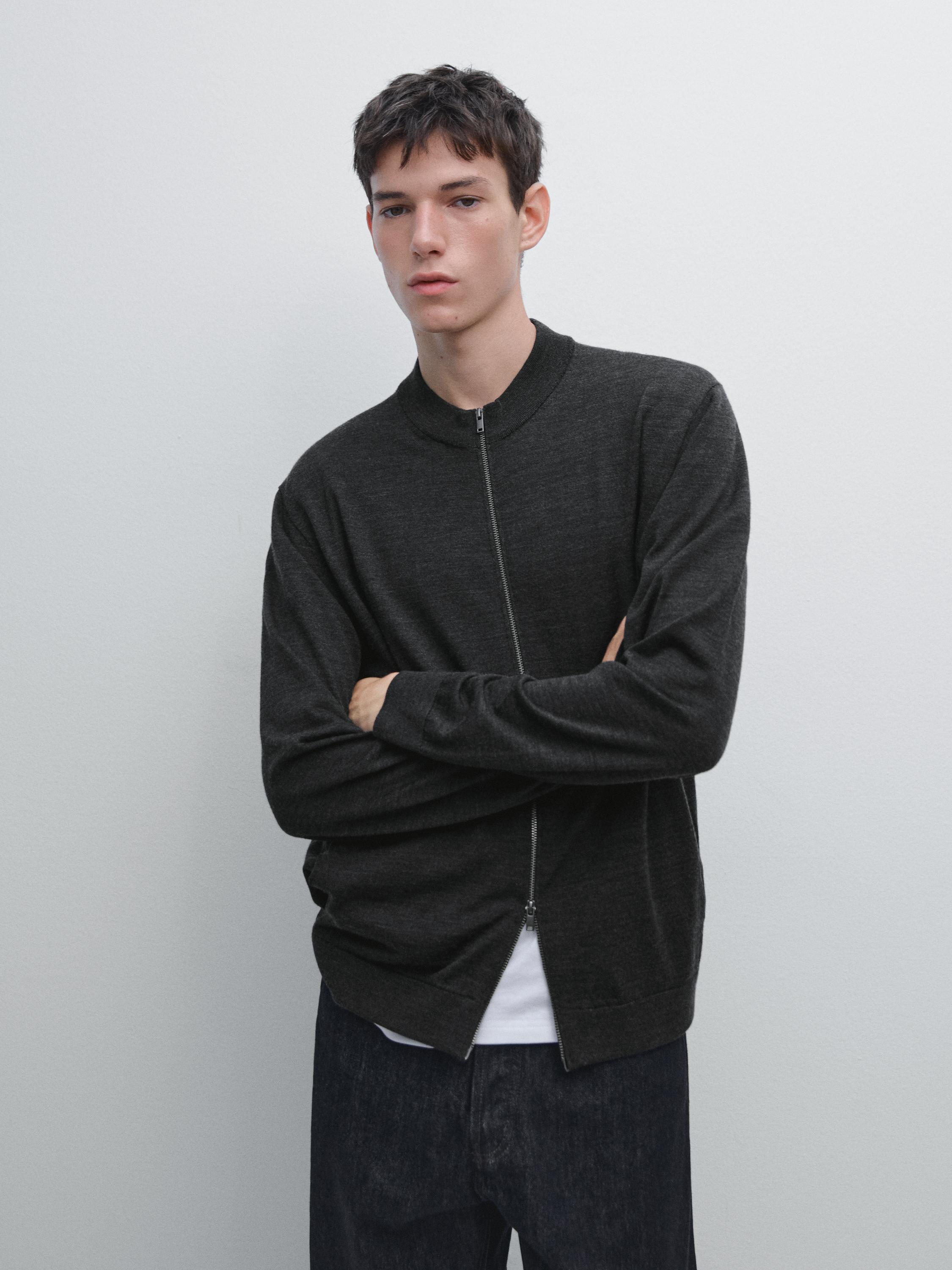 100% merino wool zip-up knit cardigan