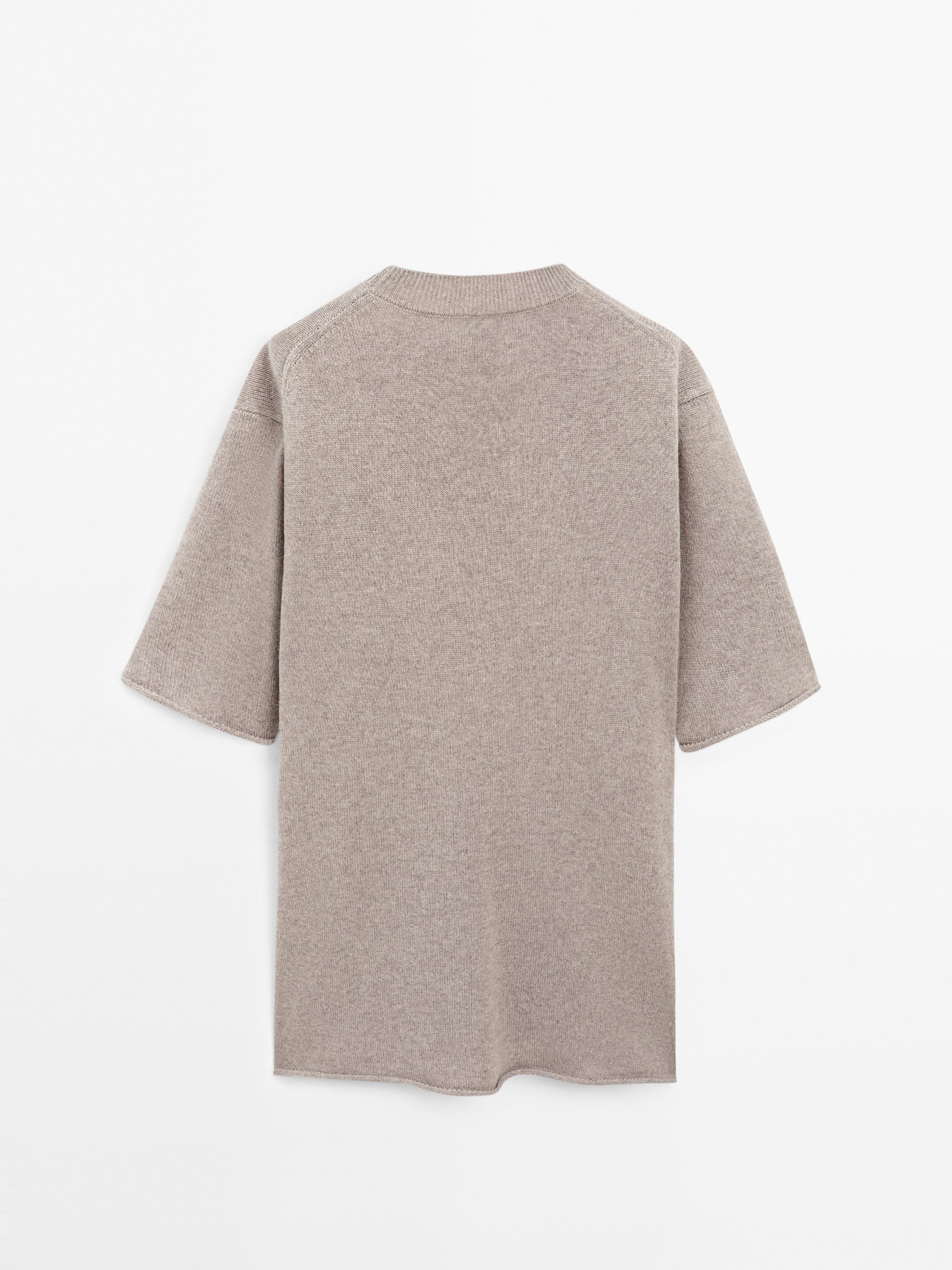 100% cashmere oversize knit sweater