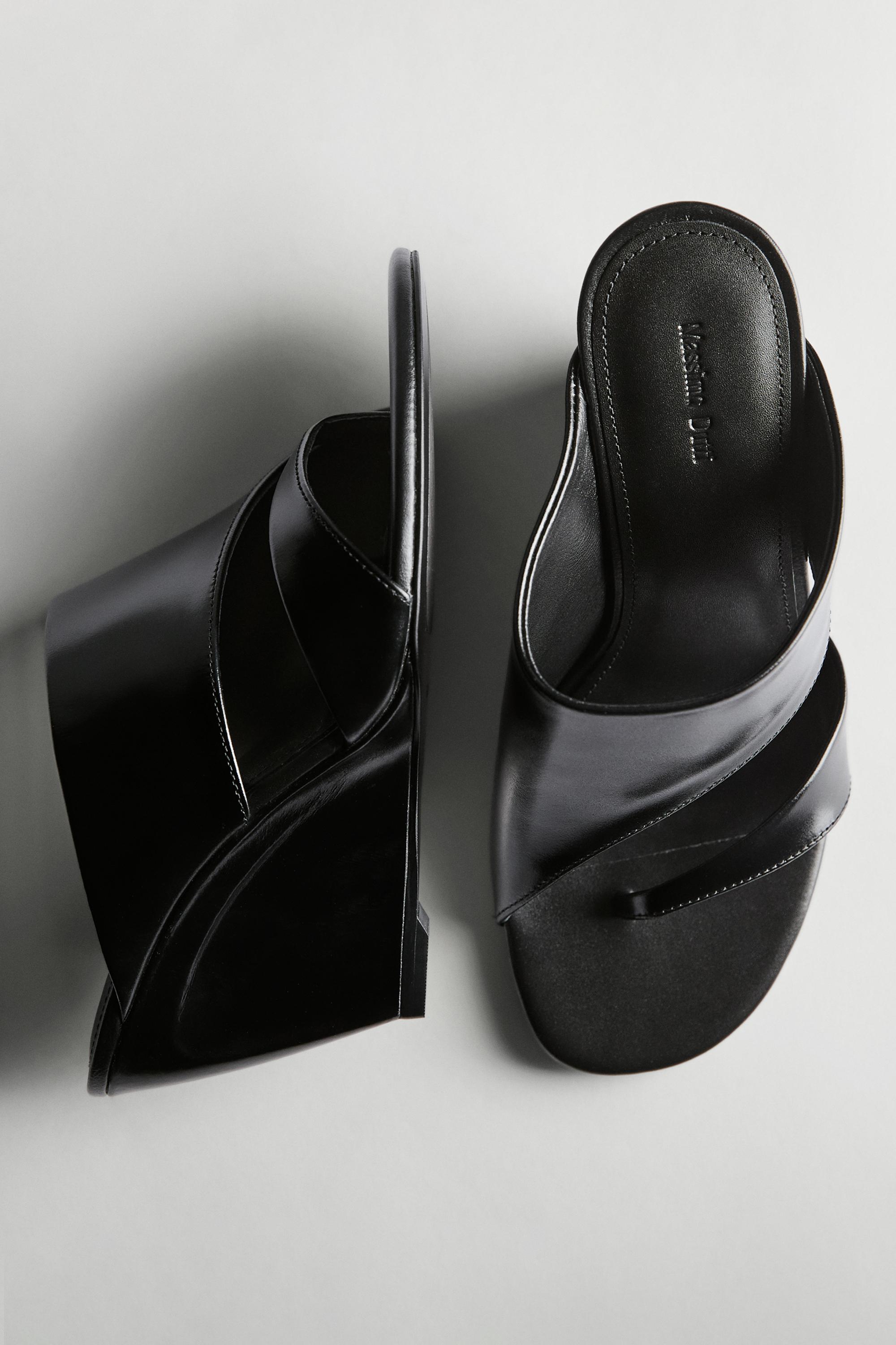 Leather wedge sandals — BLACK