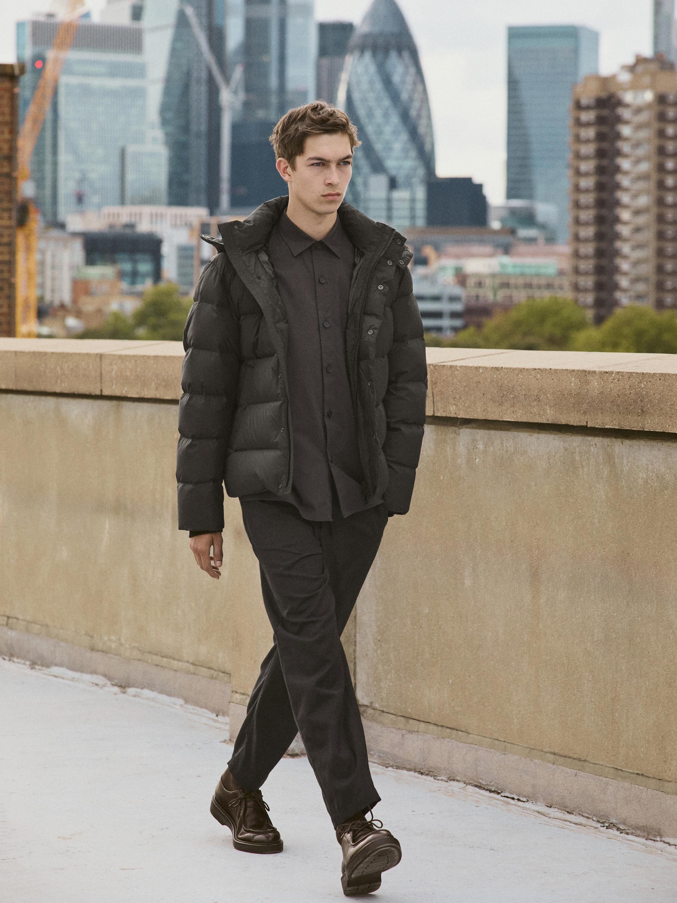 Water-repellent puffer jacket