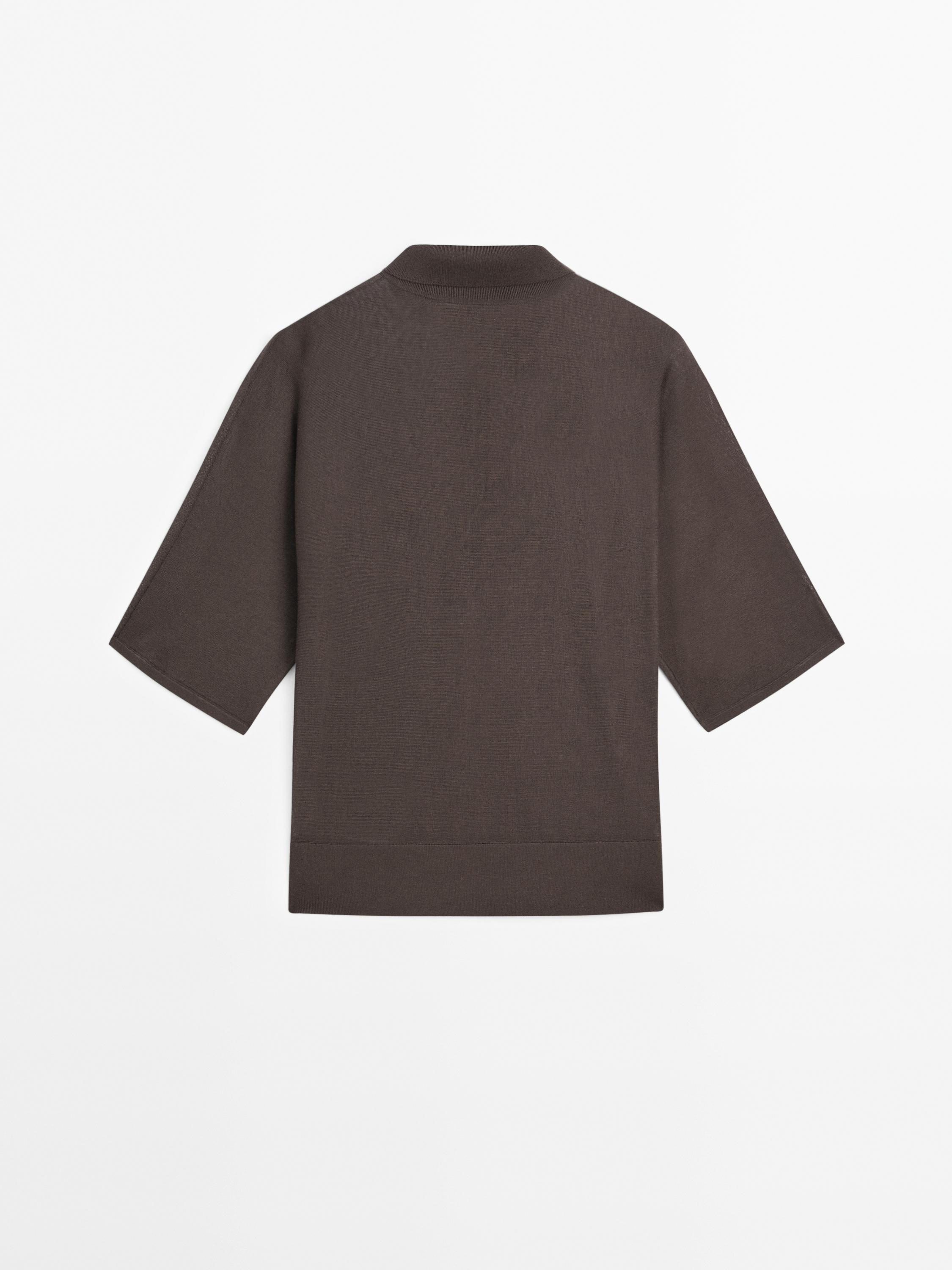 Flowing cape-style polo shirt