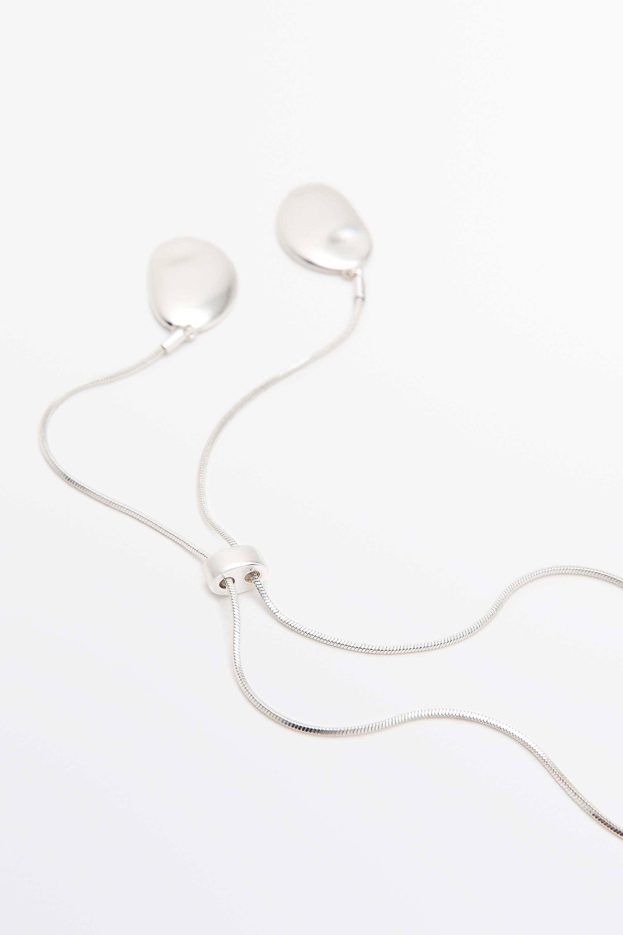 Lariat necklace with metal pieces — SILVER