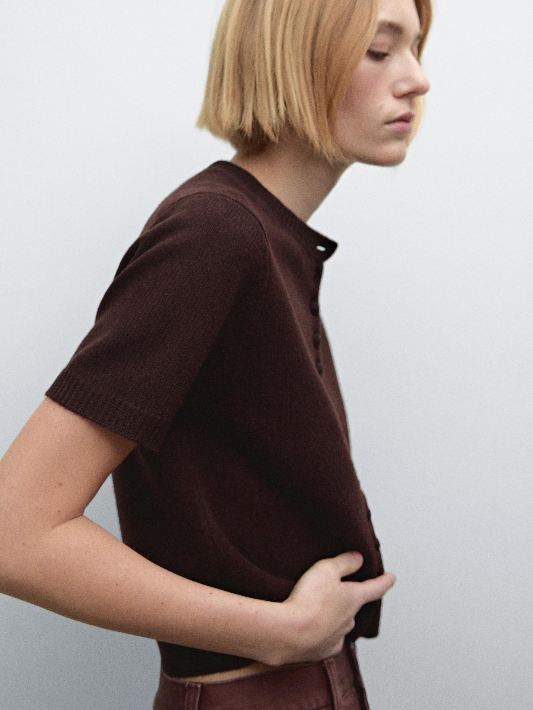 Short sleeve knit cardigan