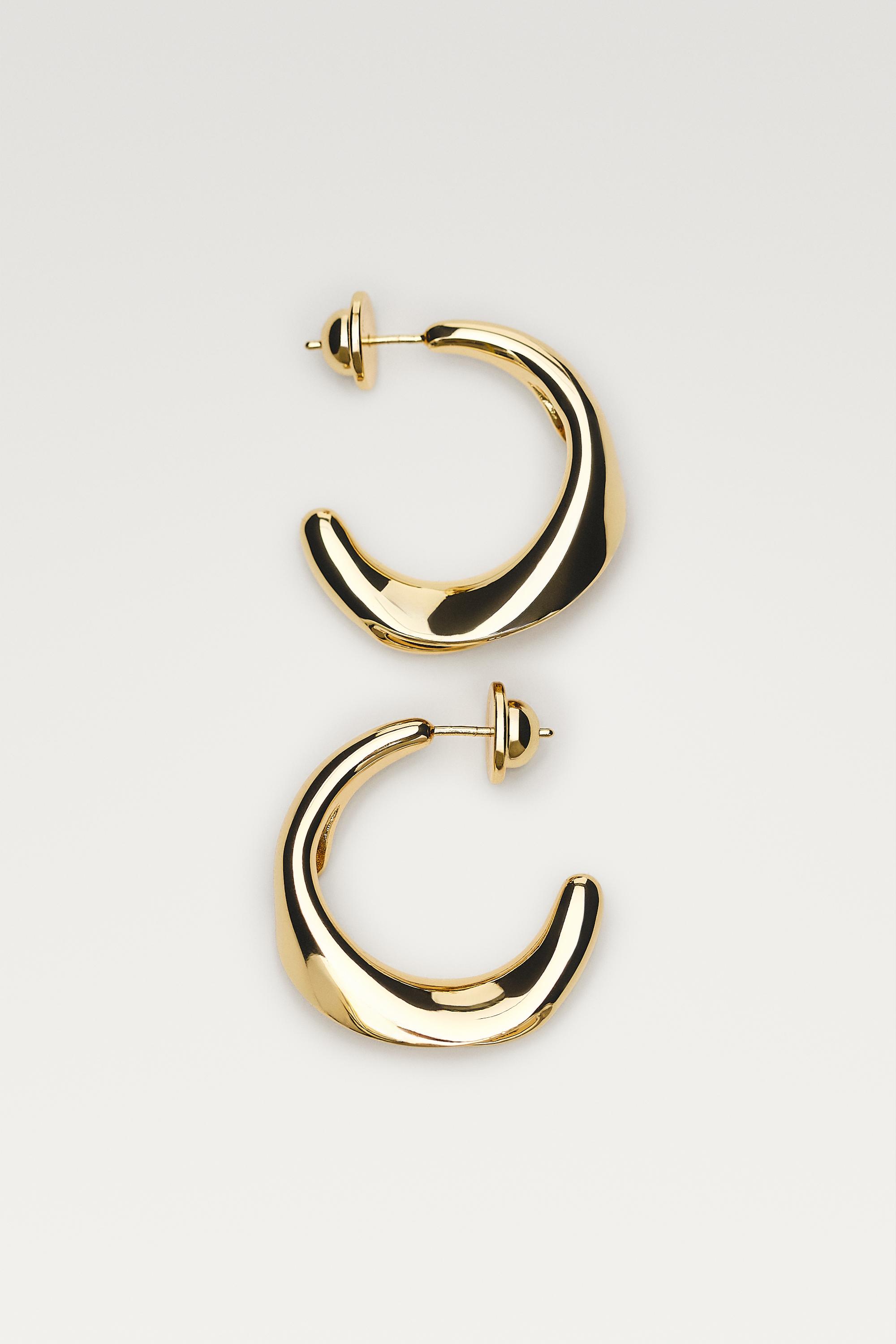Twist Hoop Earrings — GOLDEN