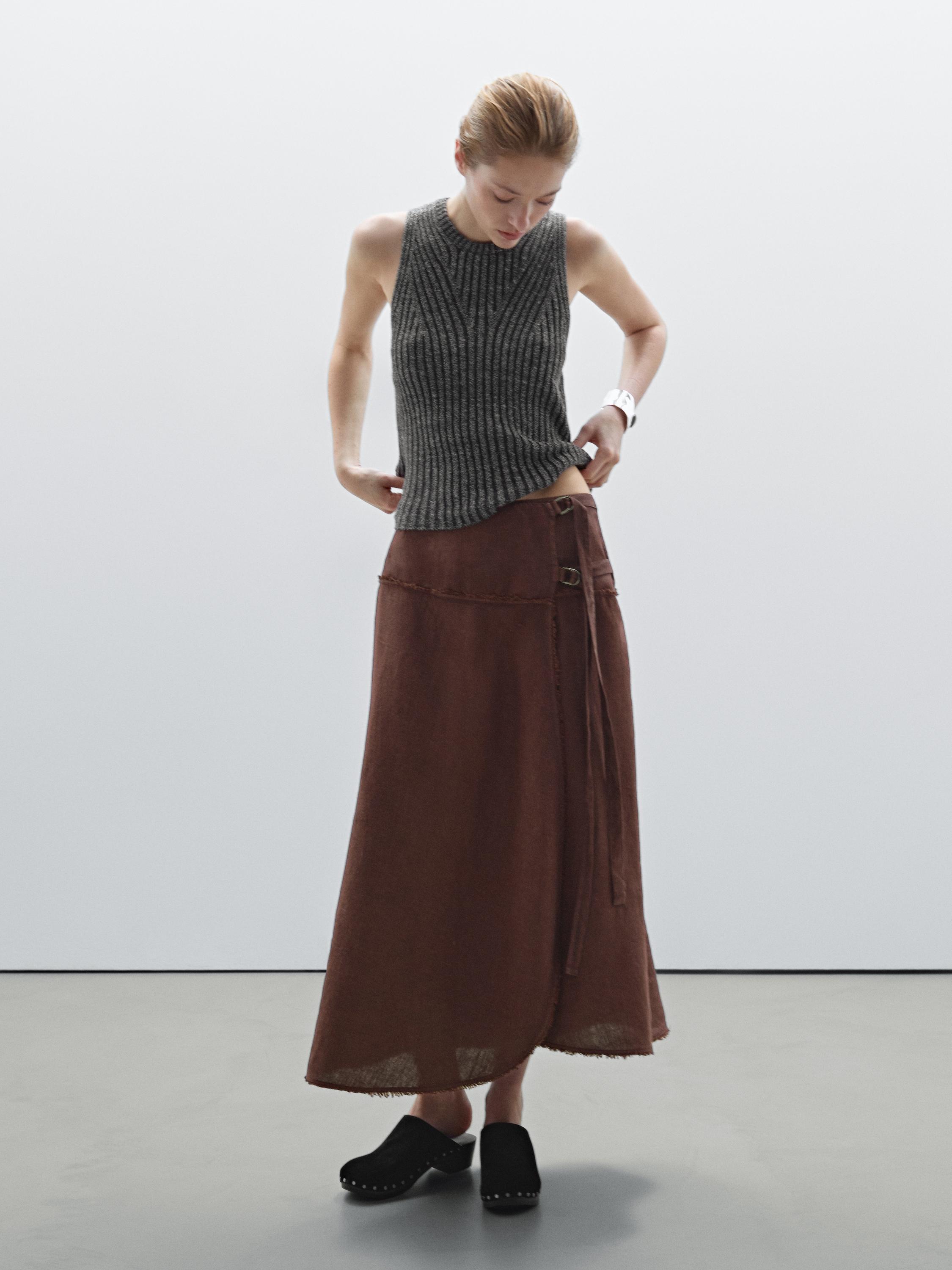 Linen pareo skirt with buckle detail