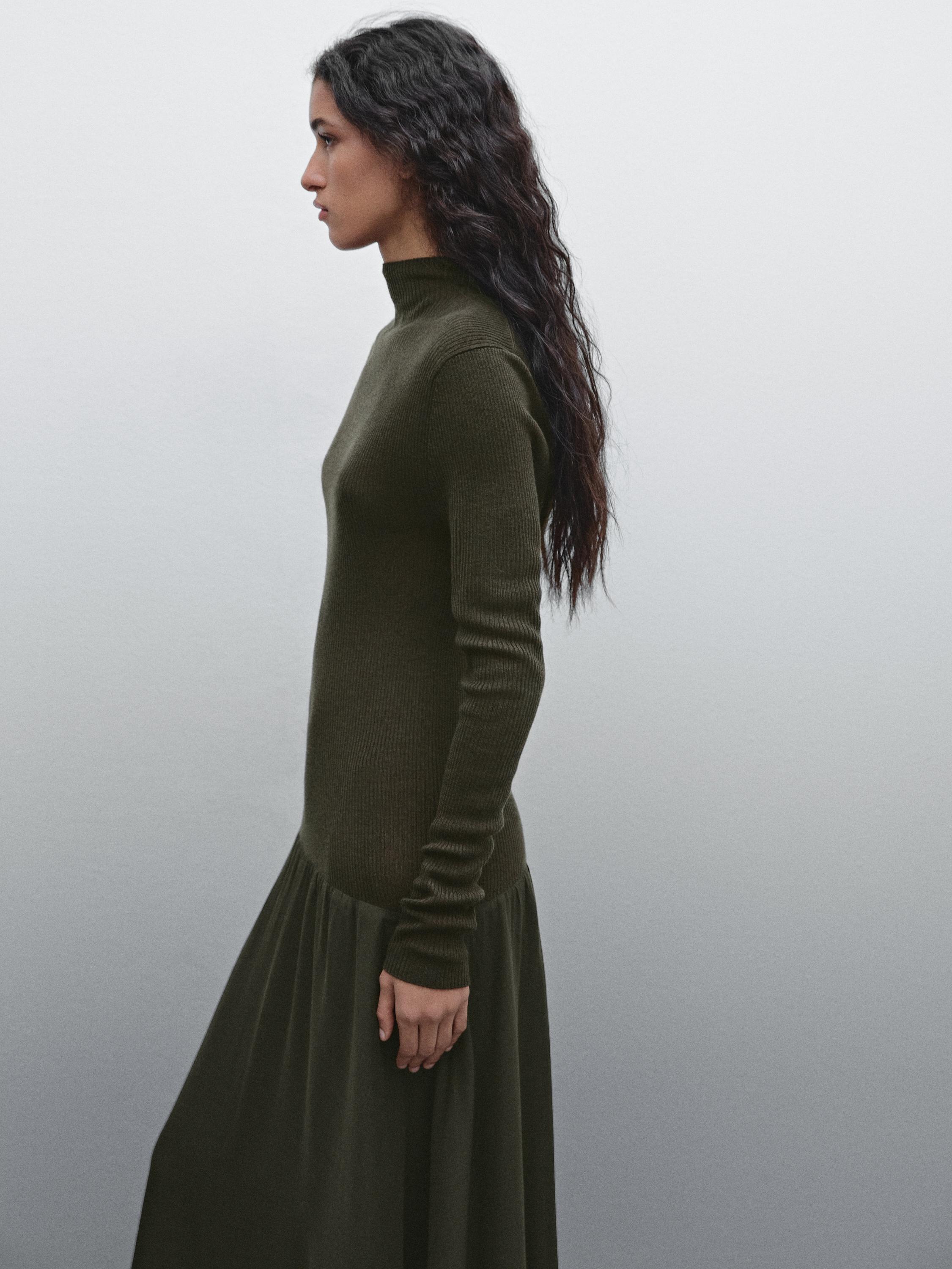 Contrast knit dress